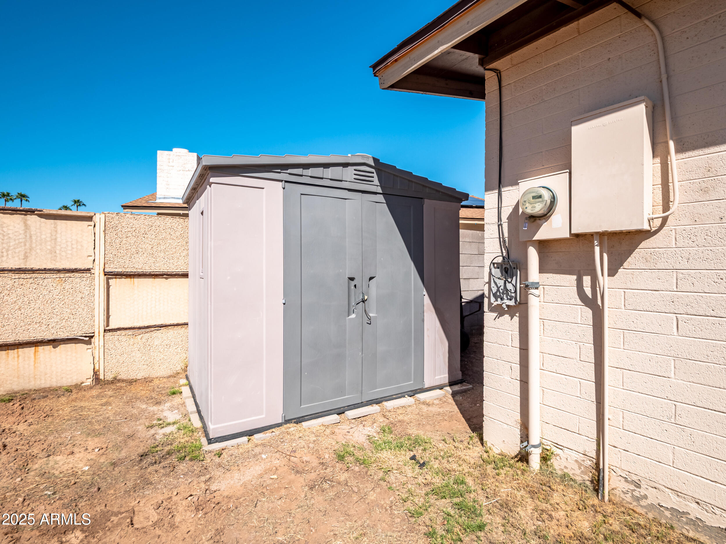 4554 W SUNNYSIDE Avenue