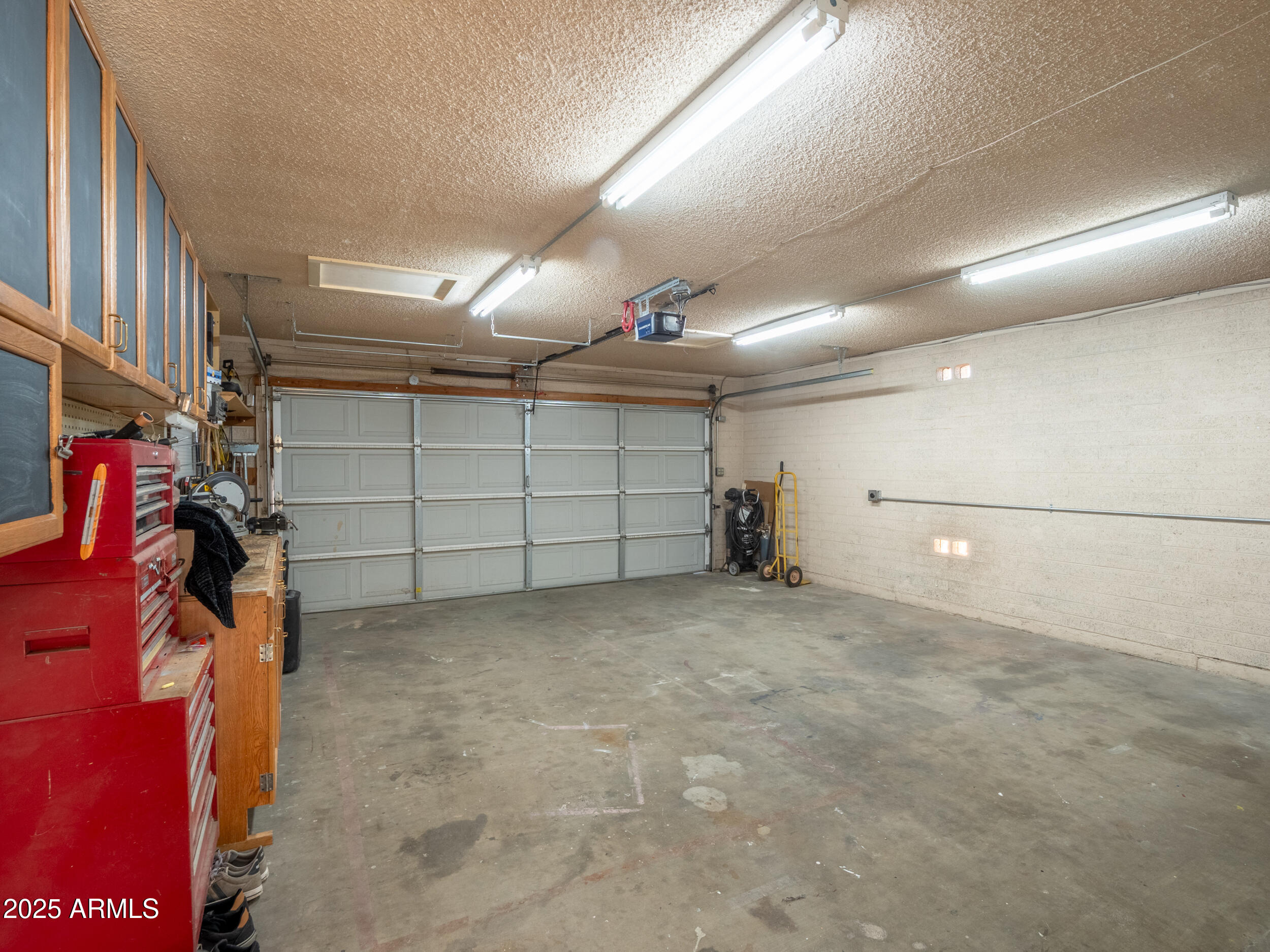 4554 W SUNNYSIDE Avenue