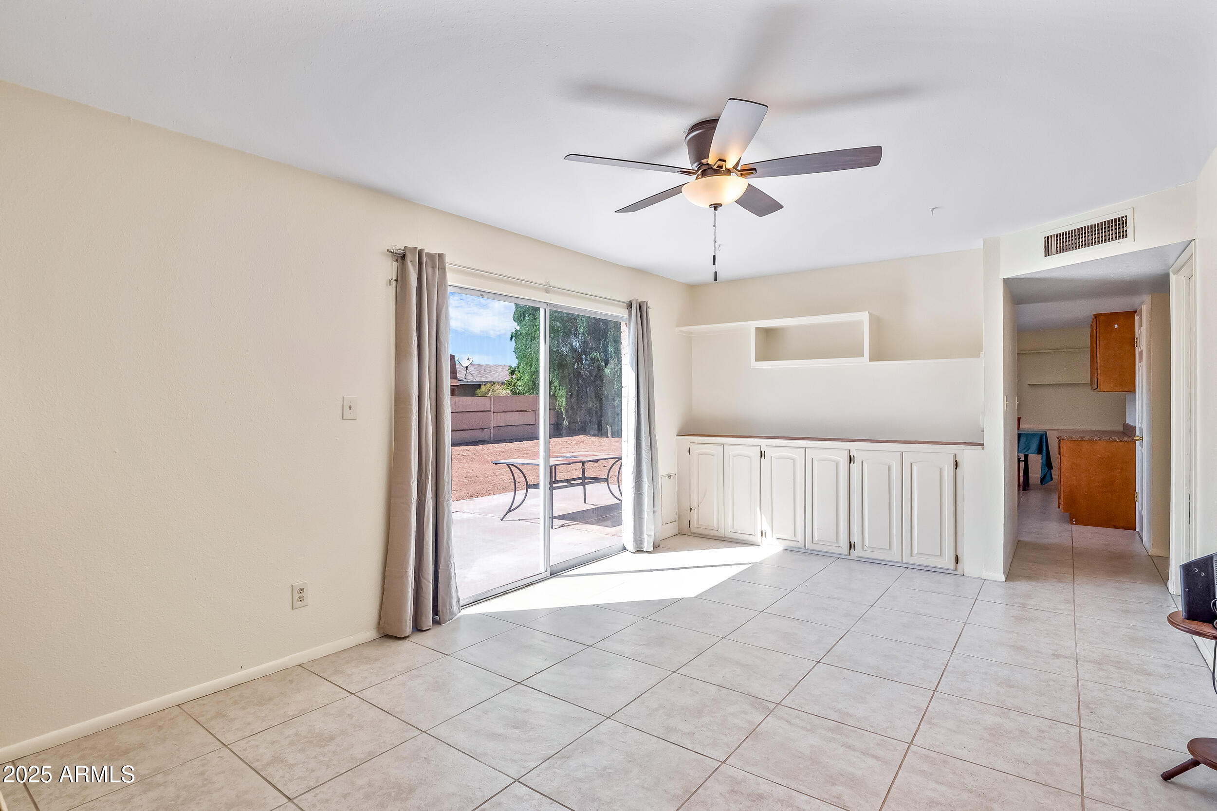 4554 W SUNNYSIDE Avenue