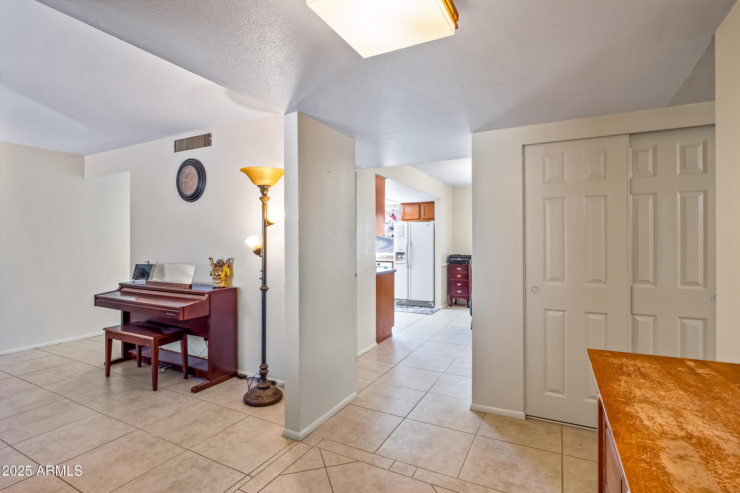 4554 W SUNNYSIDE Avenue