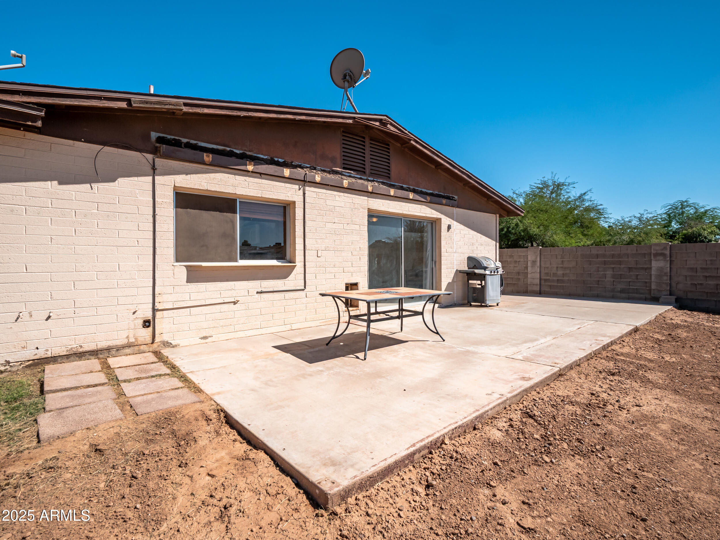 4554 W SUNNYSIDE Avenue