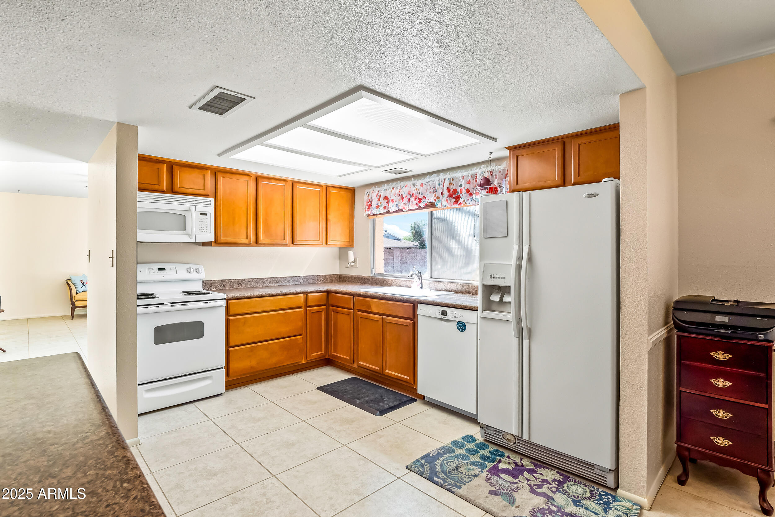 4554 W SUNNYSIDE Avenue