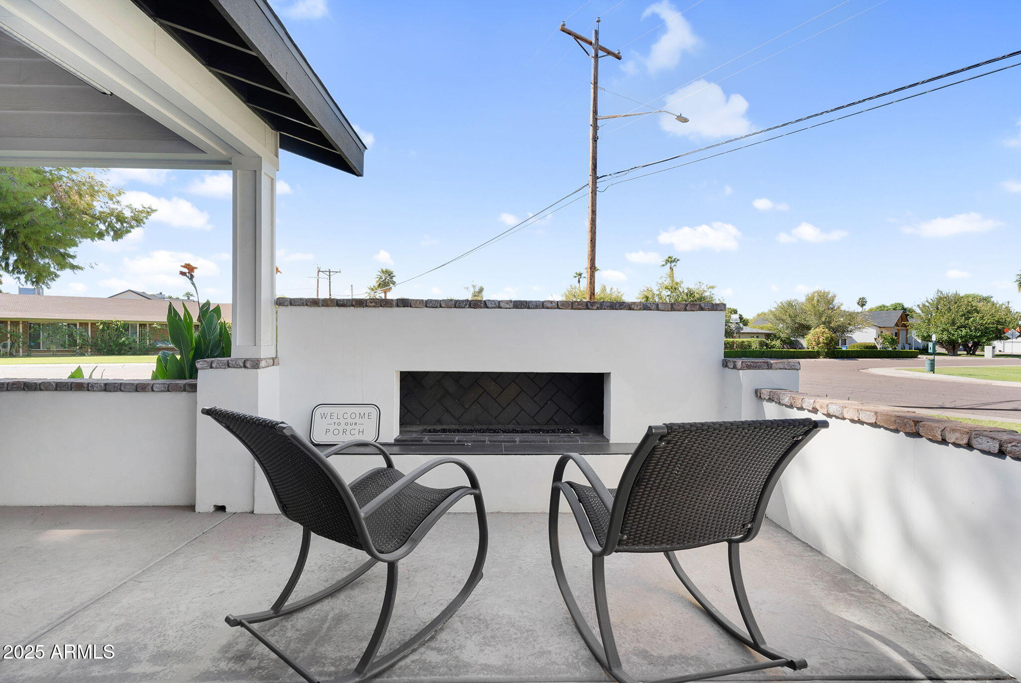 3102 E MARIPOSA Street