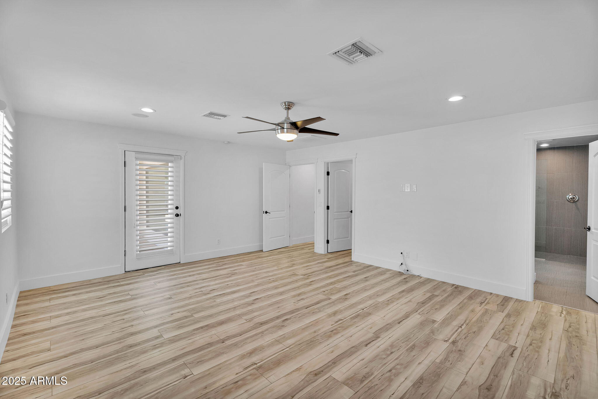 3102 E MARIPOSA Street