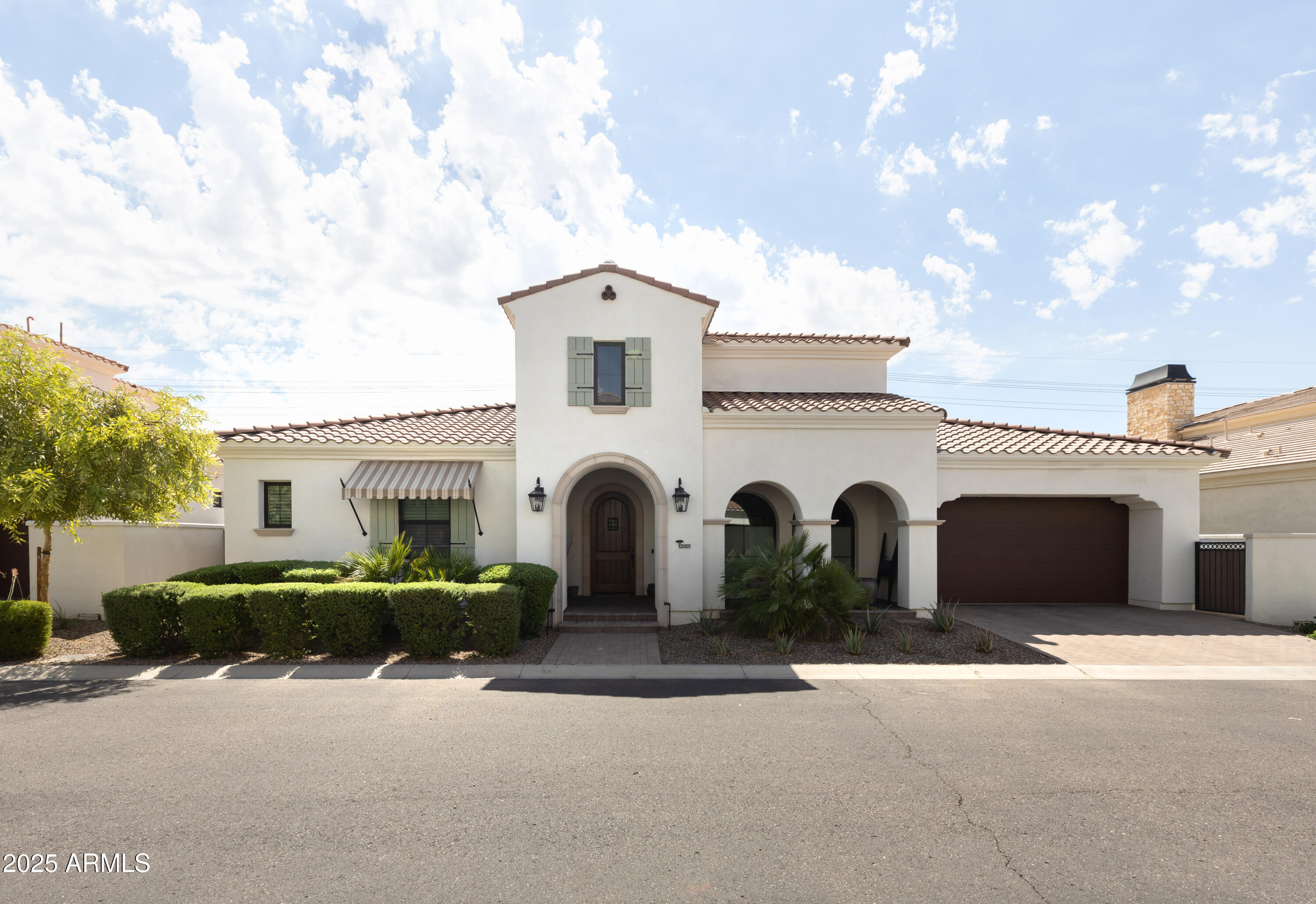 3919 E SHEILA Lane