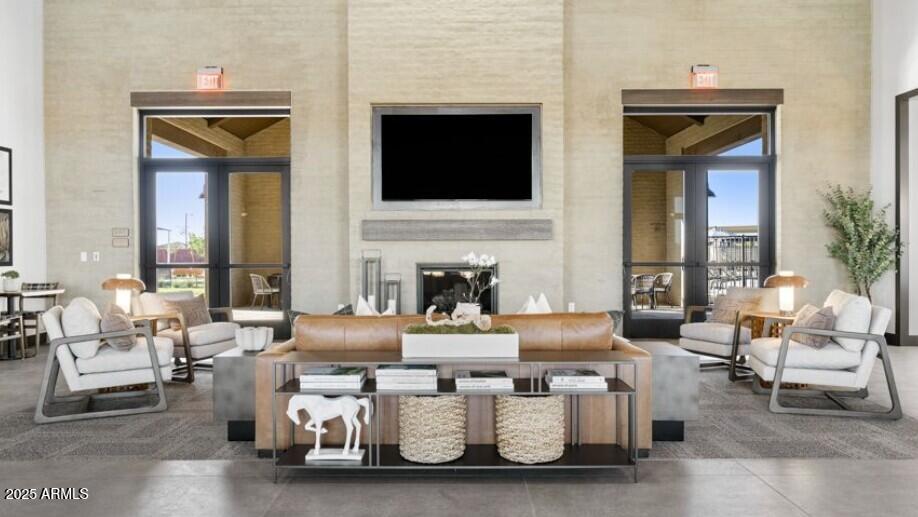 20464 E VIA DEL RANCHO