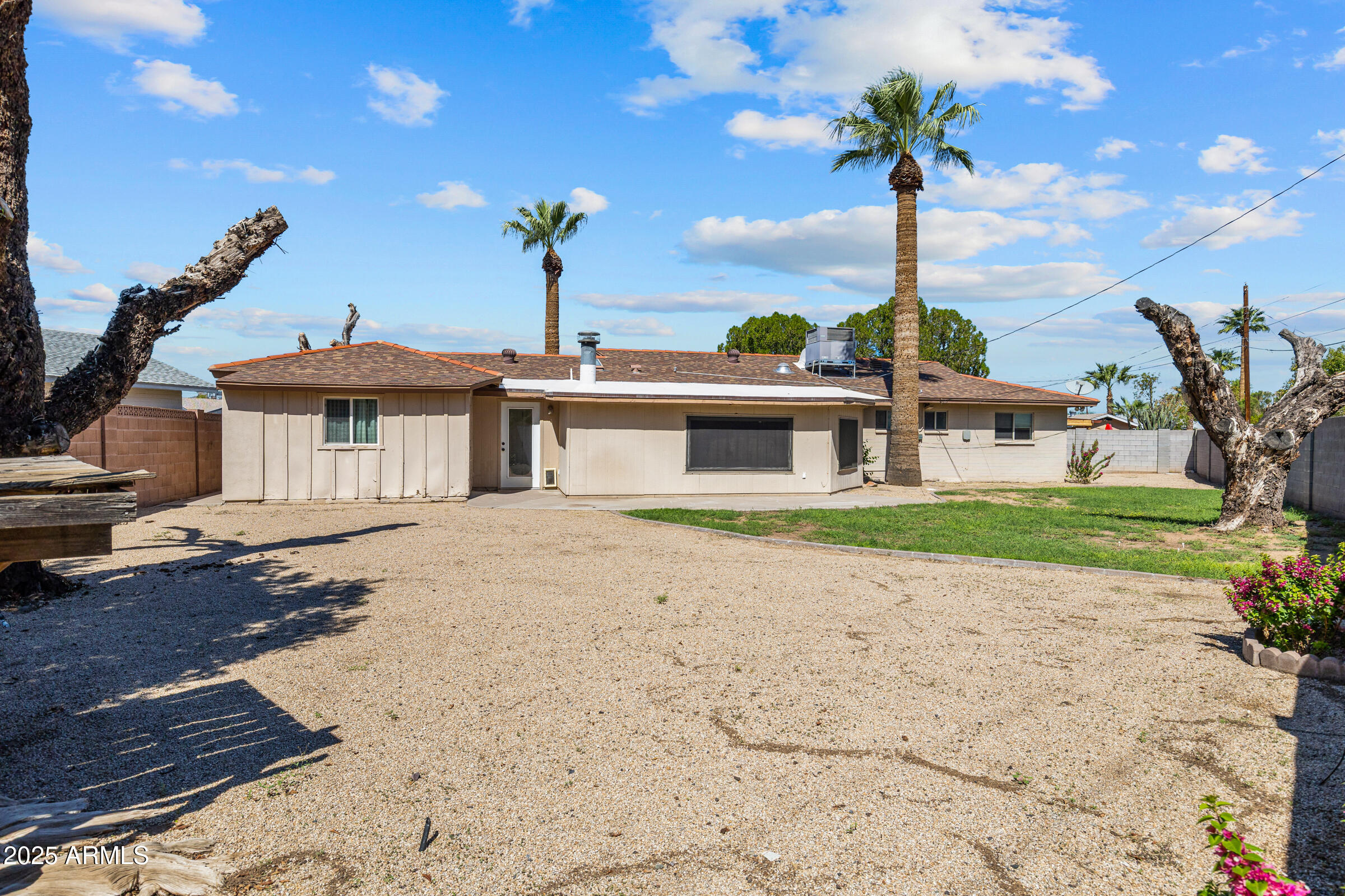 6531 N 16TH Drive