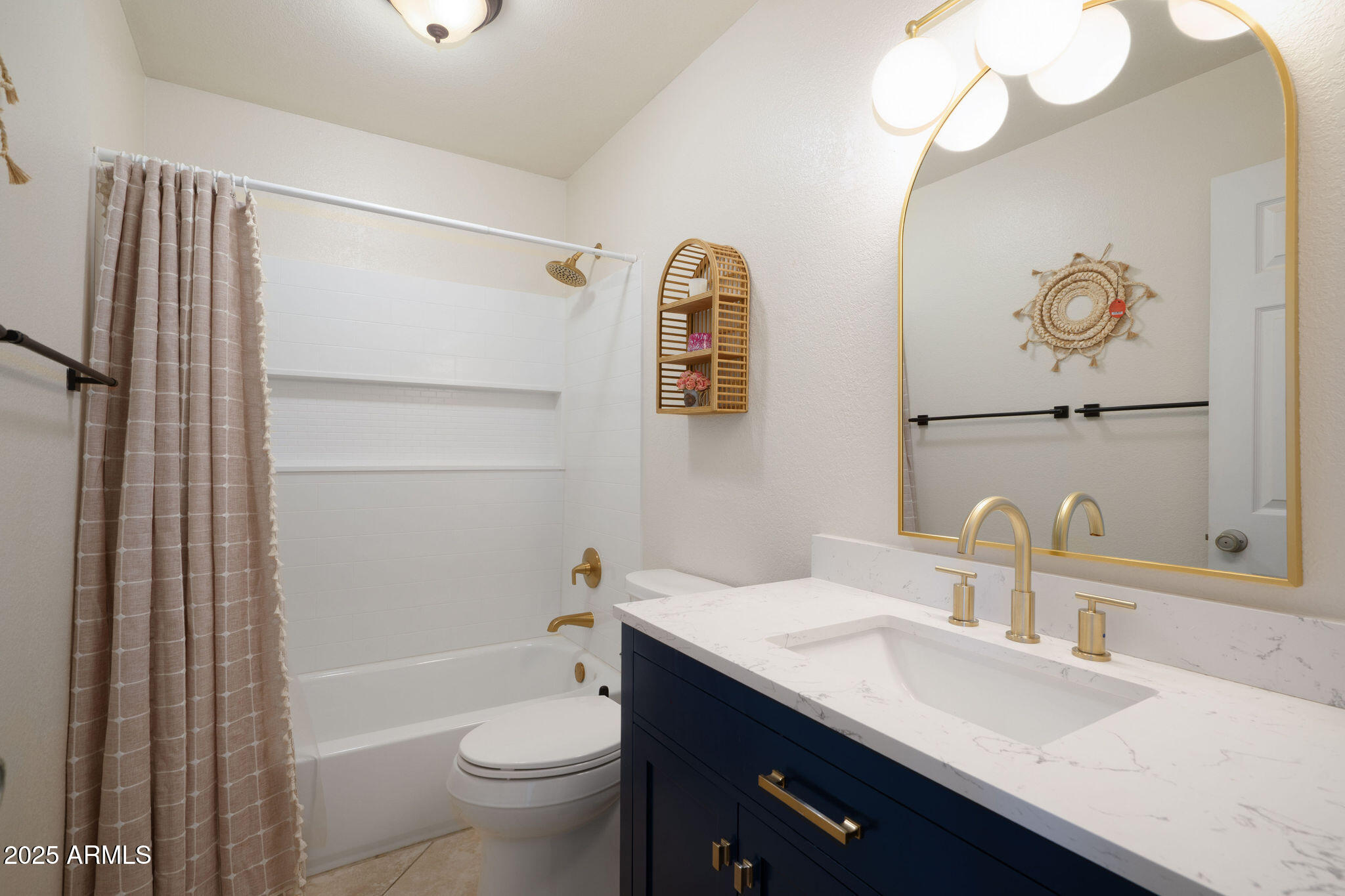 6010 E BETTY ELYSE Lane