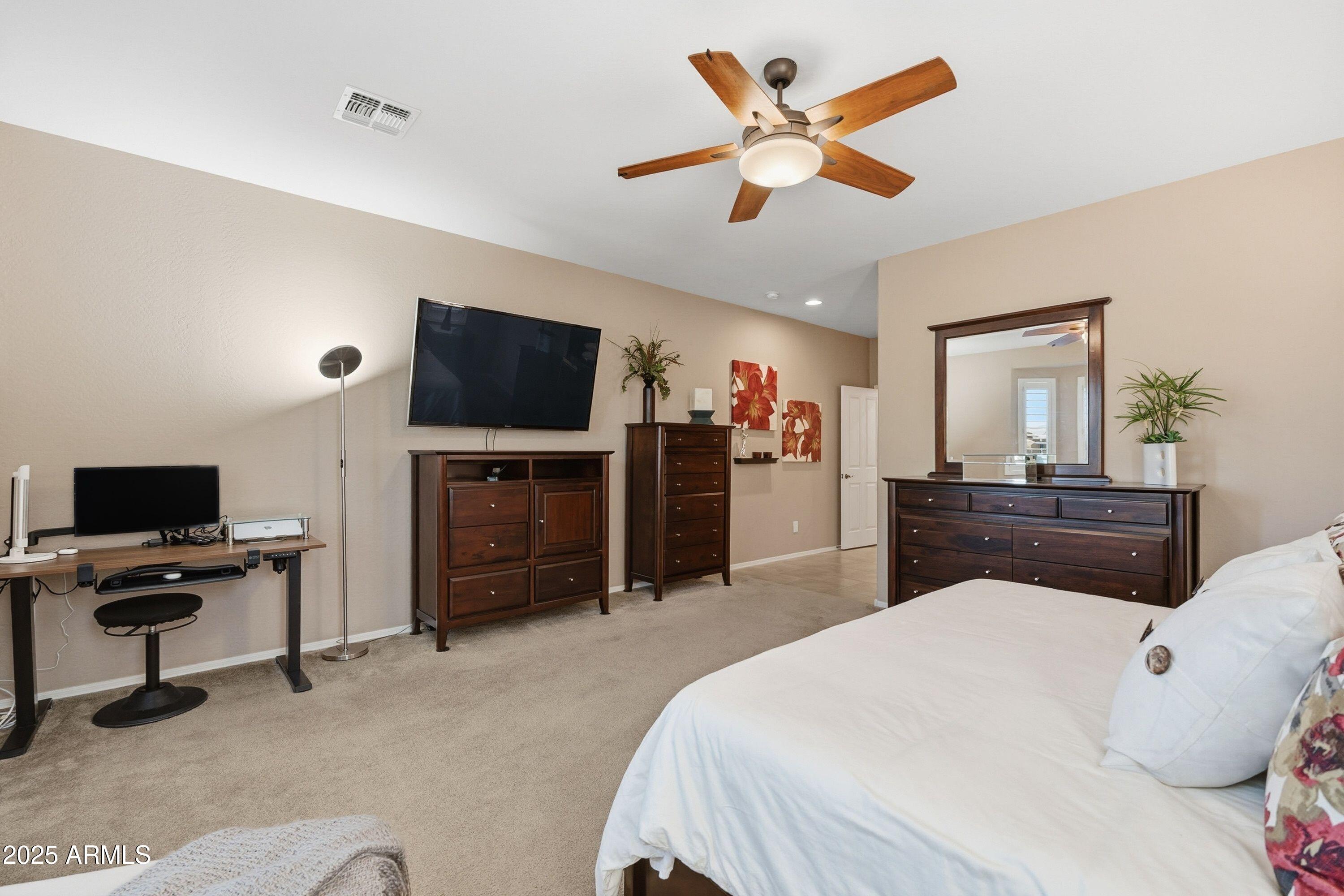 42938 W KINGFISHER Drive