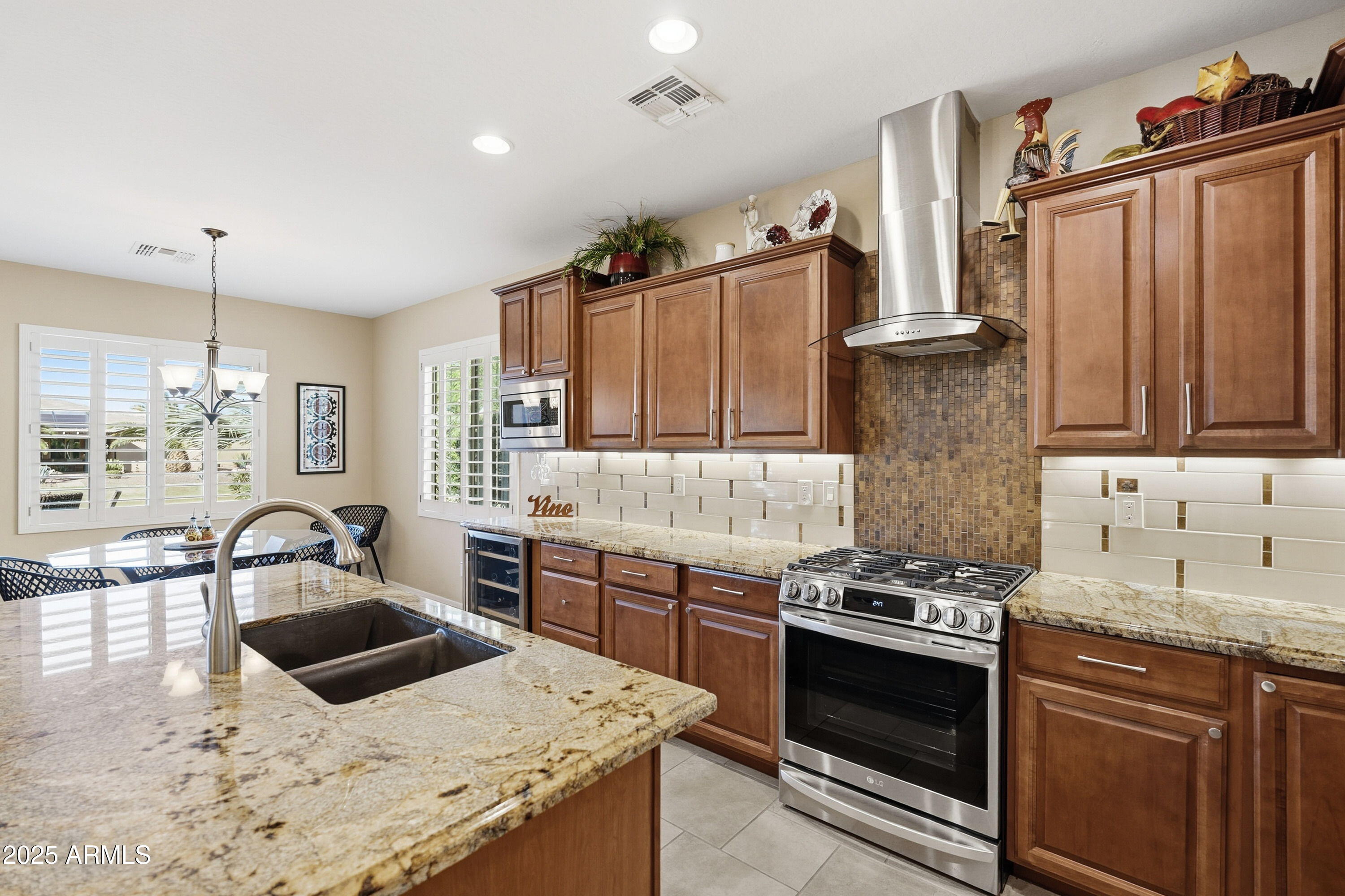 42938 W KINGFISHER Drive