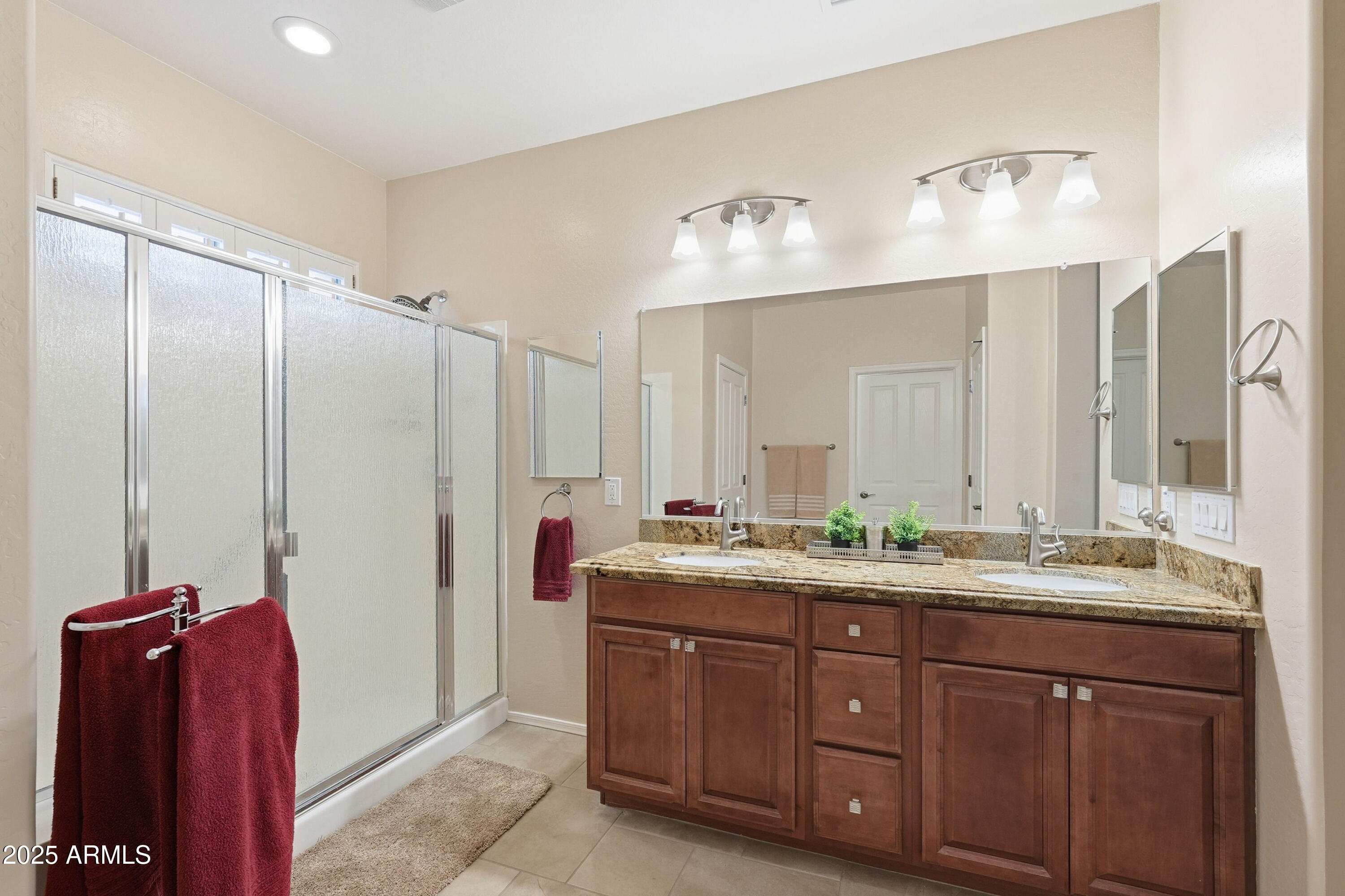 42938 W KINGFISHER Drive