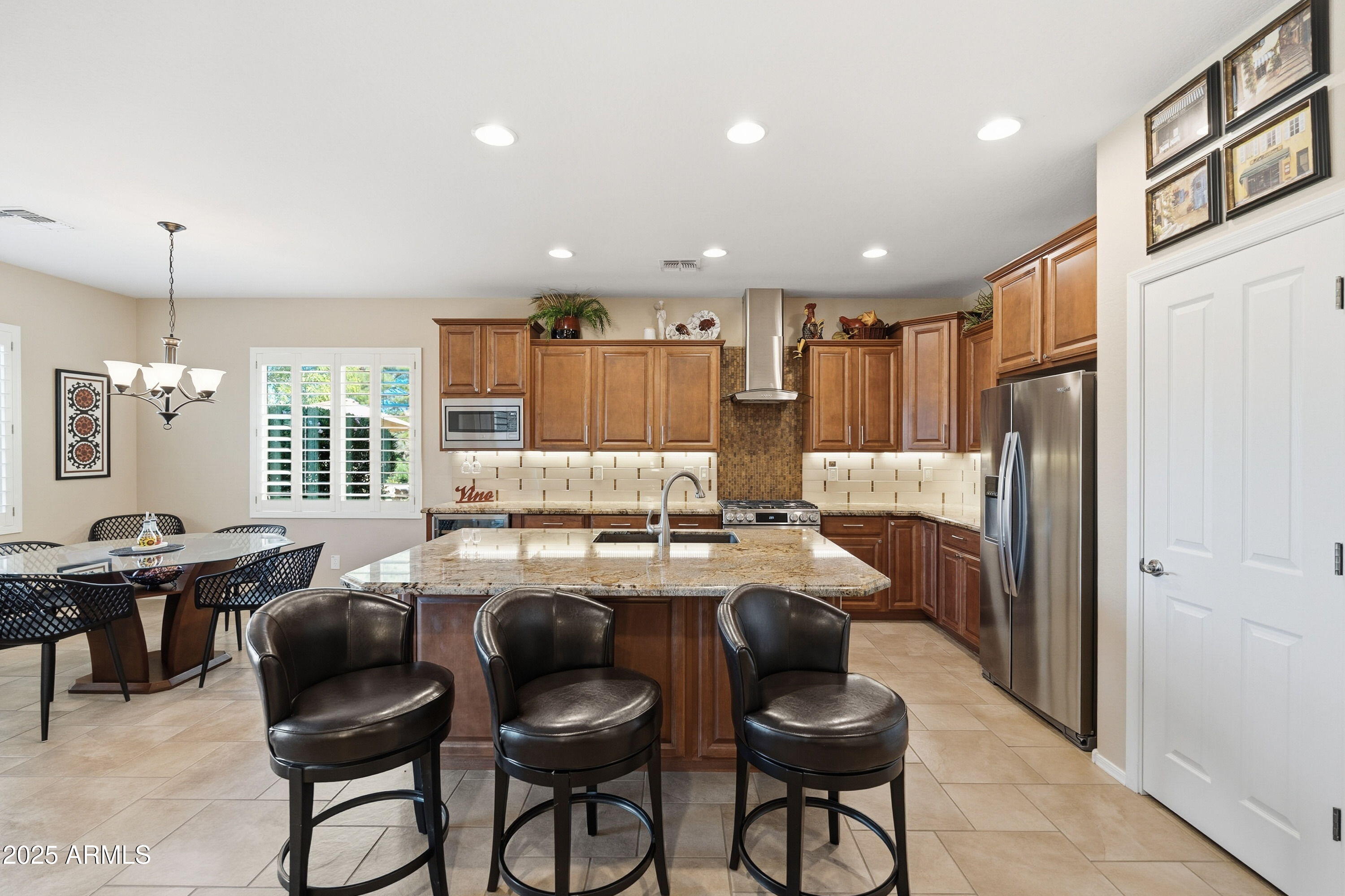 42938 W KINGFISHER Drive