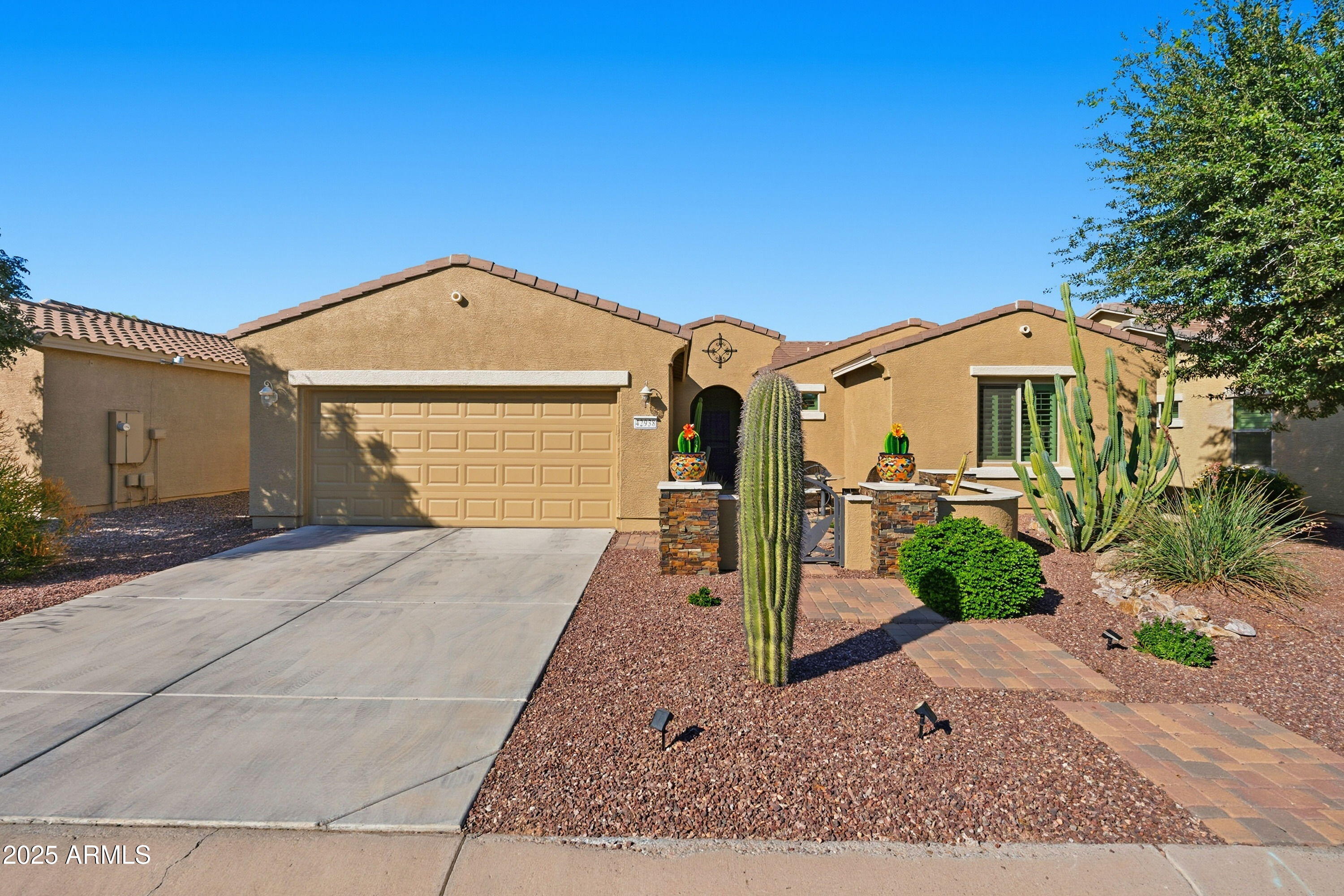 42938 W KINGFISHER Drive