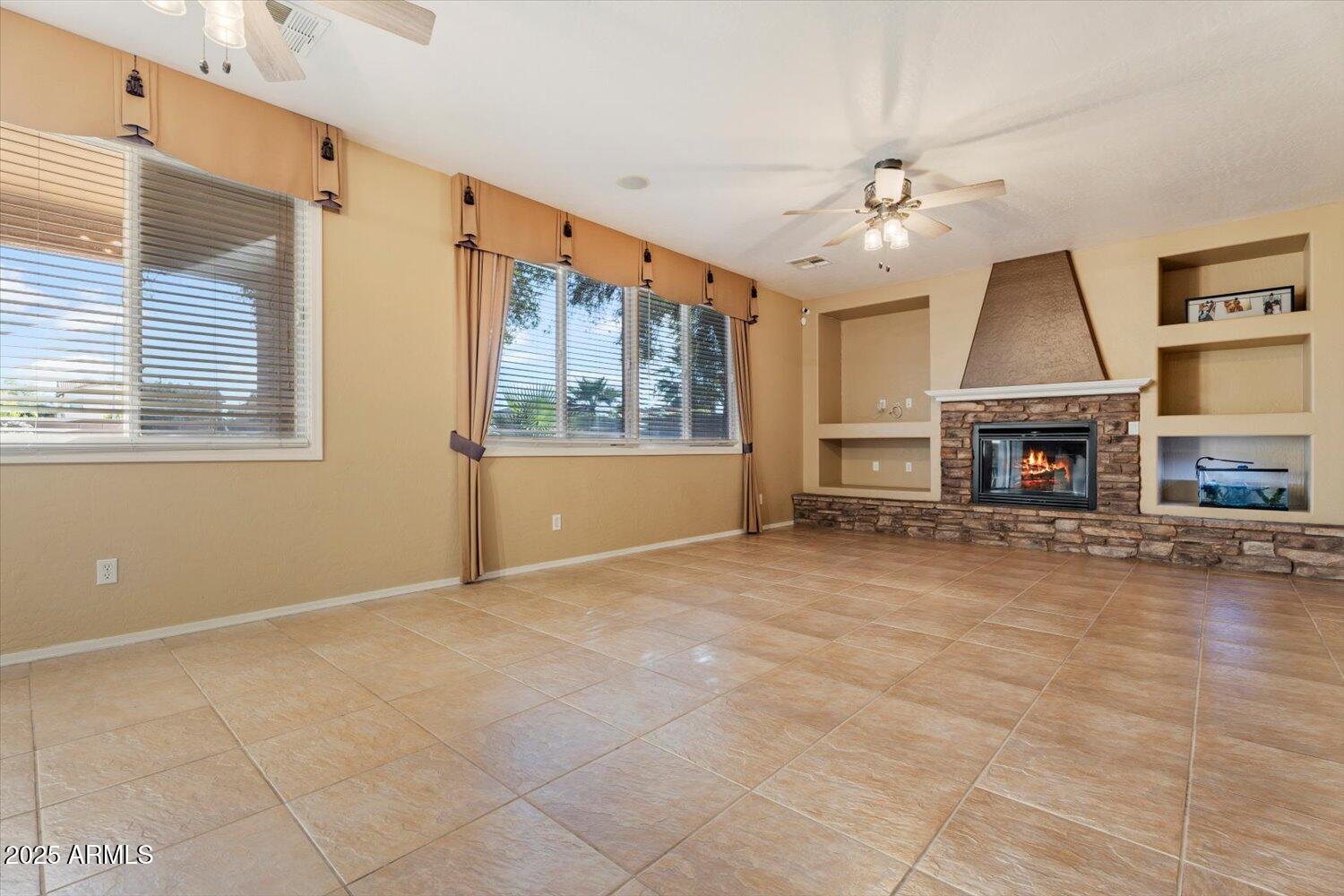 14975 W WETHERSFIELD Road, Surprise