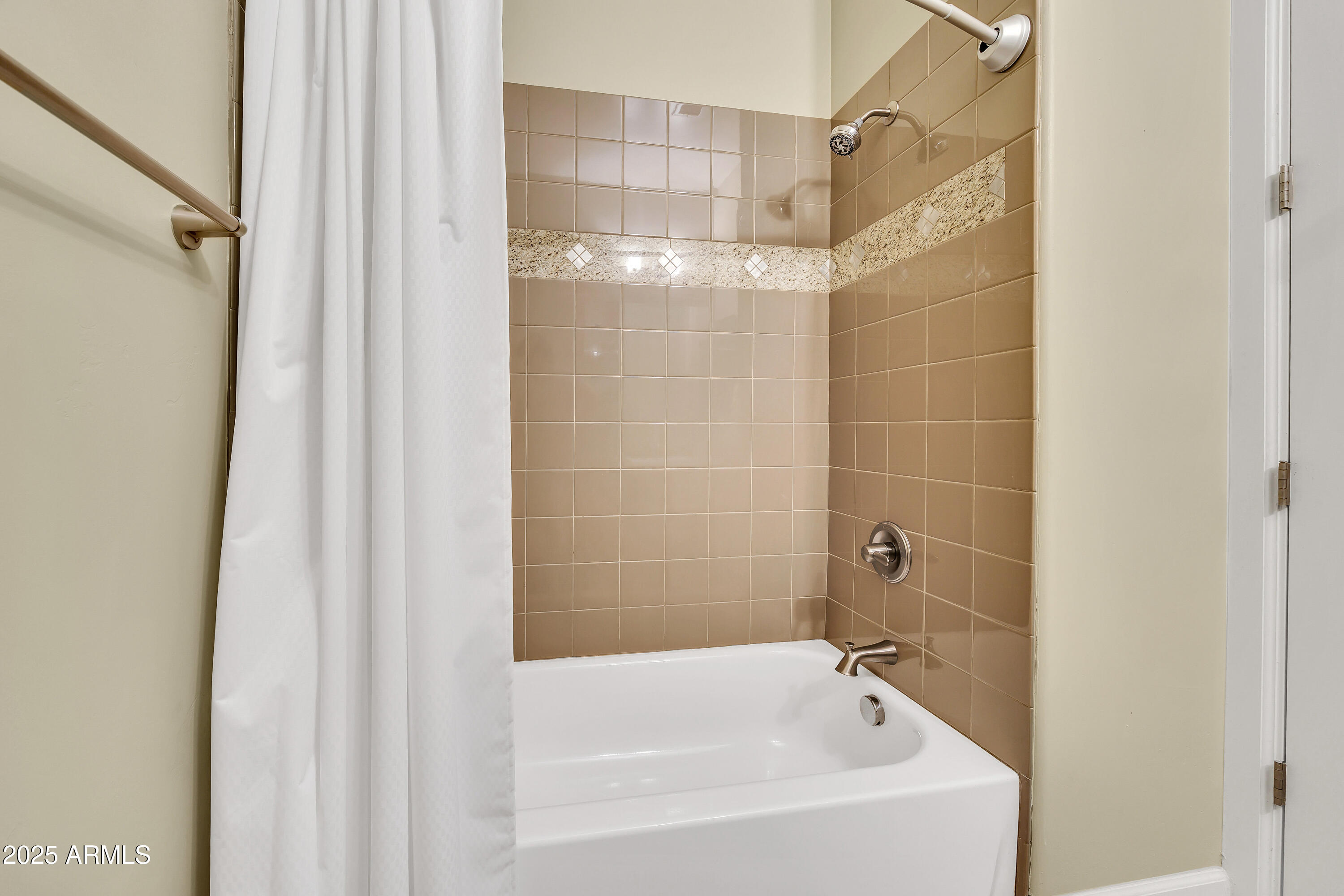 7291 N Scottsdale Road, 4010