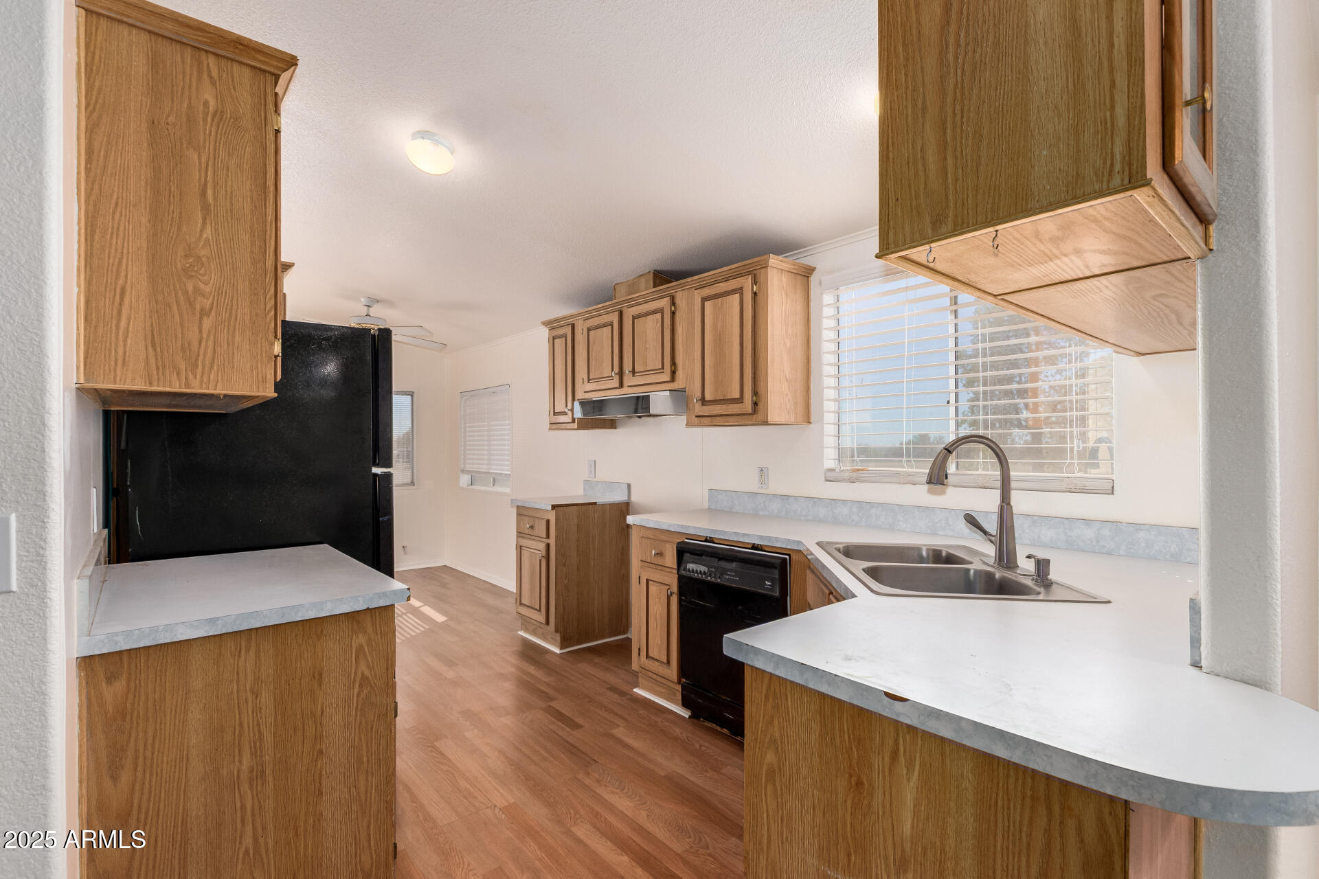 32387 W SANTA CRUZ Avenue