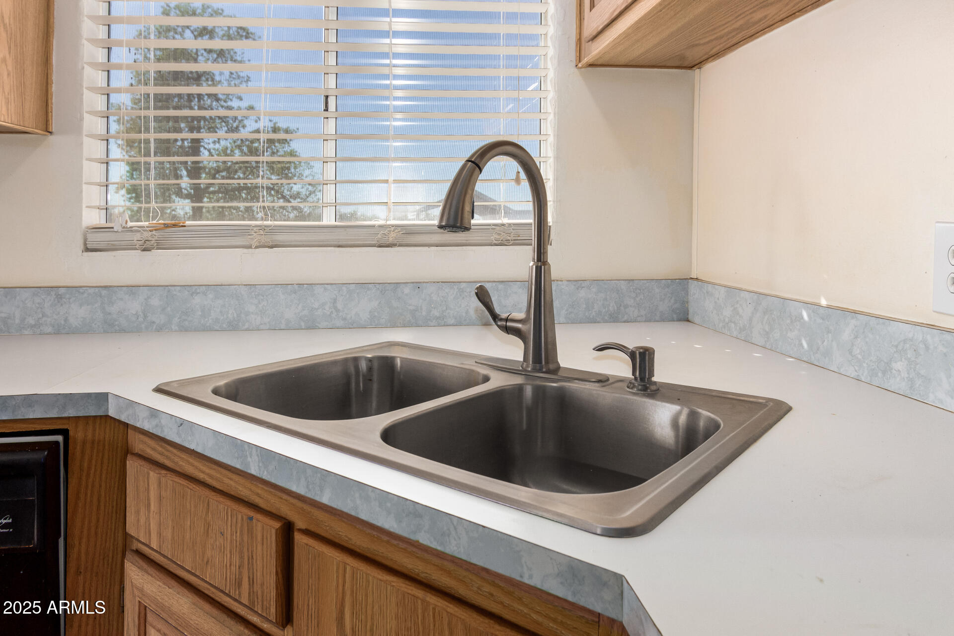 32387 W SANTA CRUZ Avenue