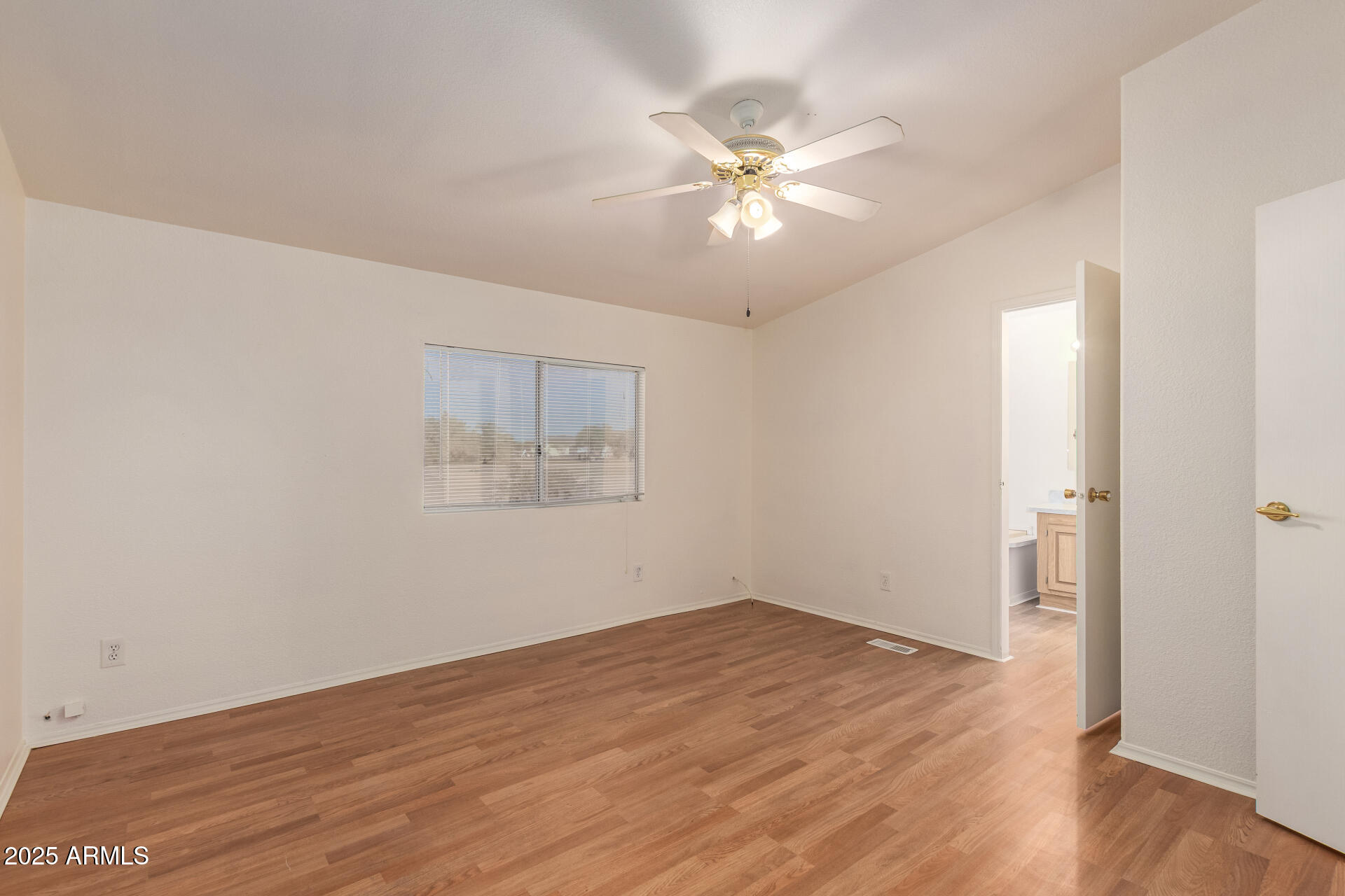 32387 W SANTA CRUZ Avenue