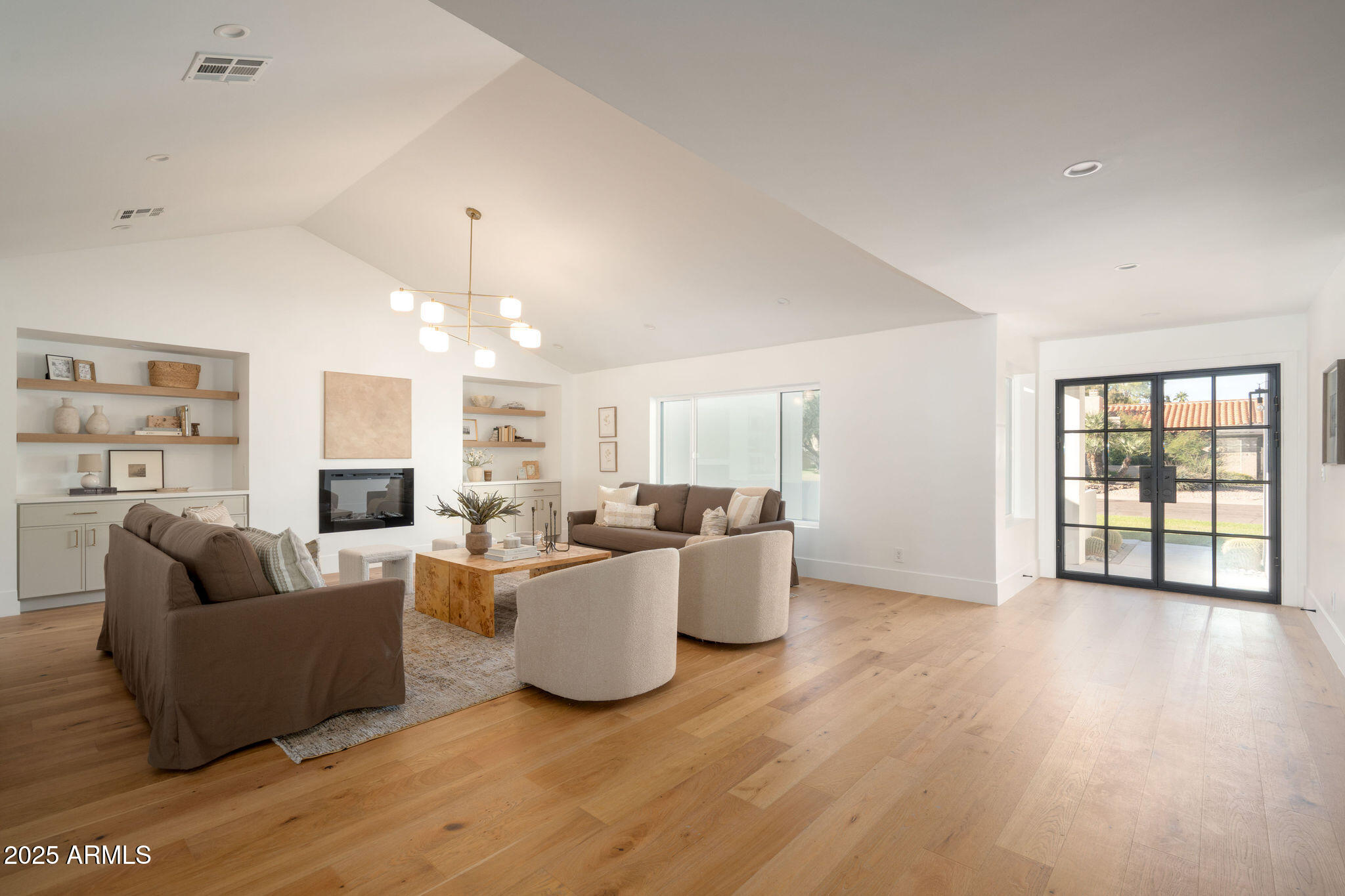 8709 E IRISH HUNTER Trail