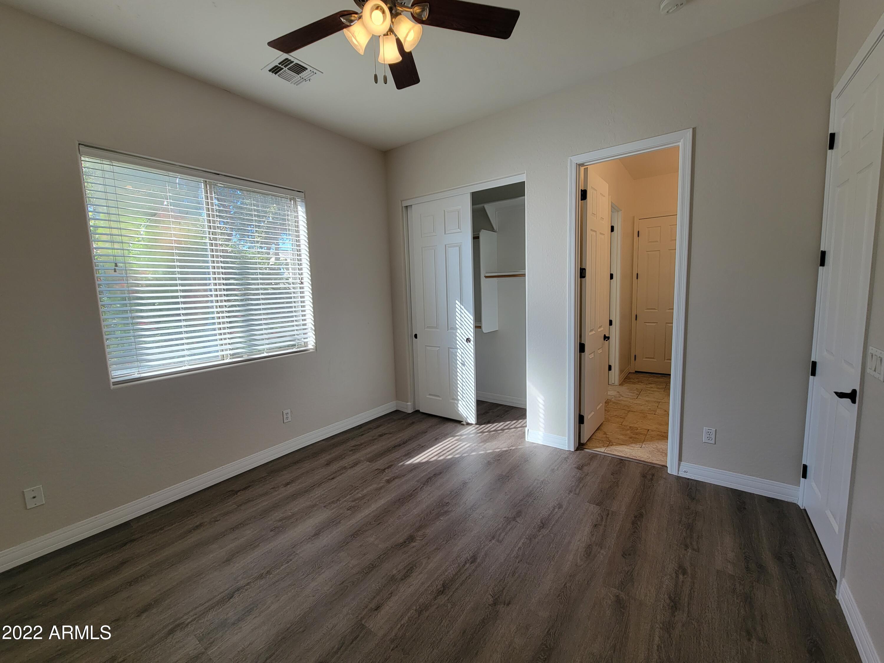 6335 S ROANOKE Street