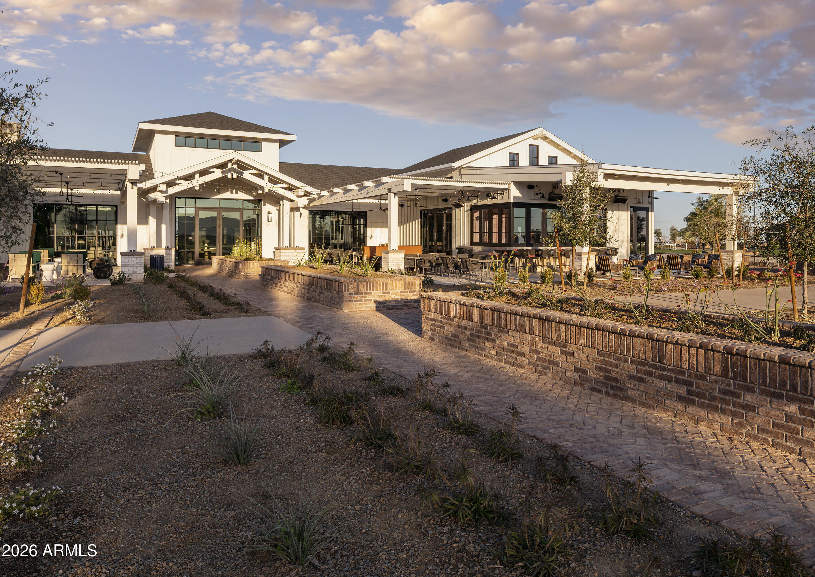 17443 W CARLISLE Drive