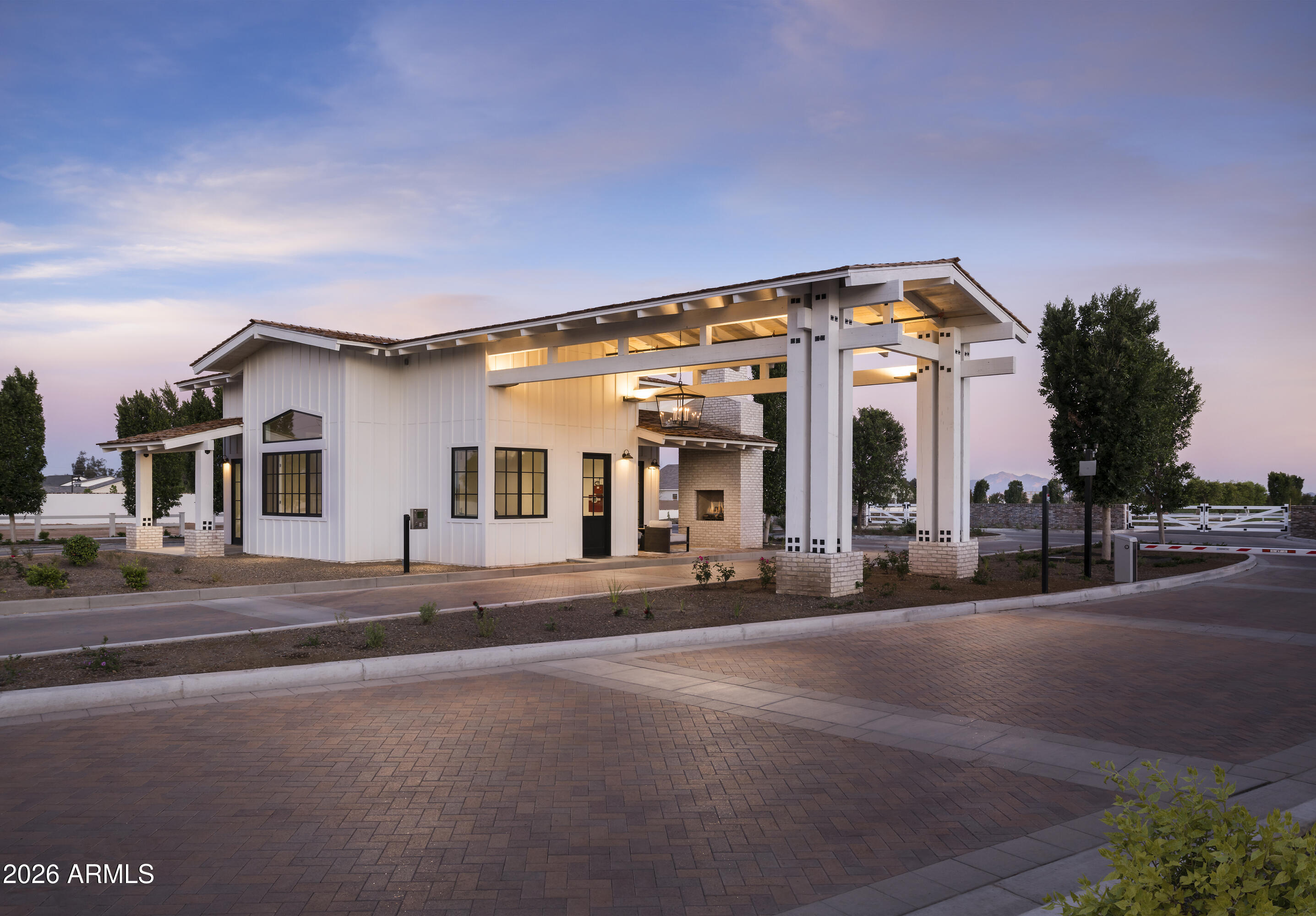 17443 W CARLISLE Drive