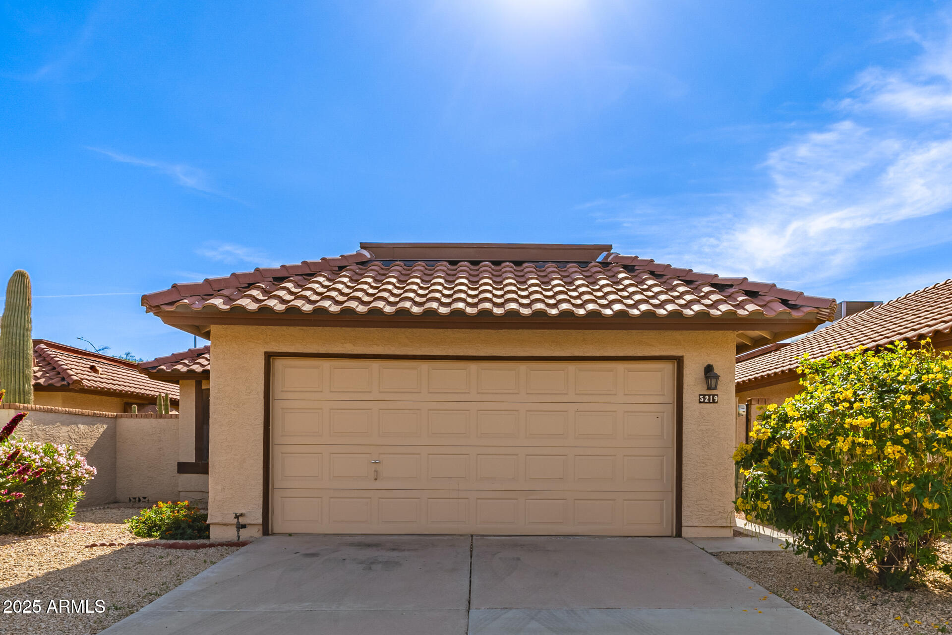 5219 E HALF MOON Drive