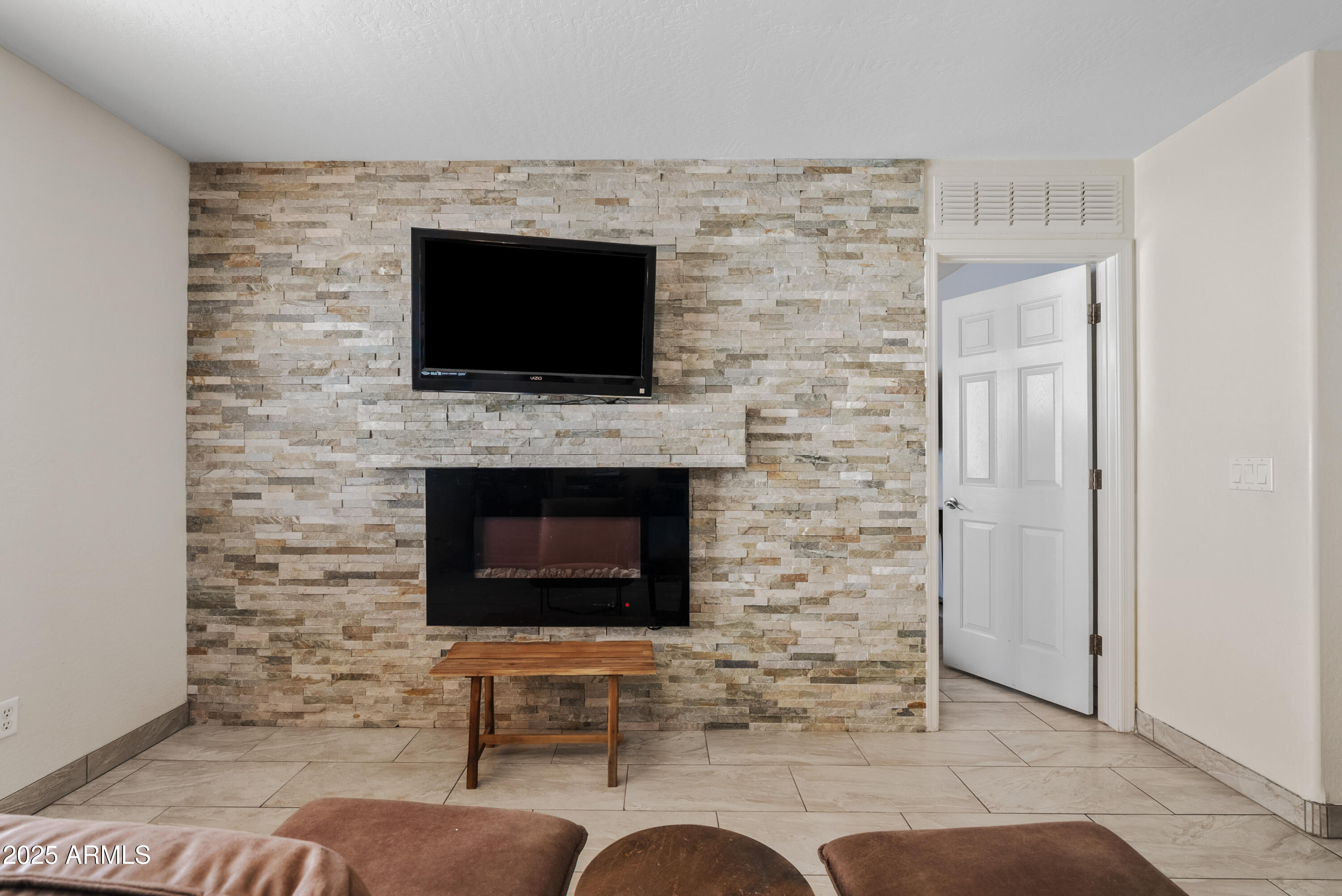 43935 W SAGEBRUSH Trail