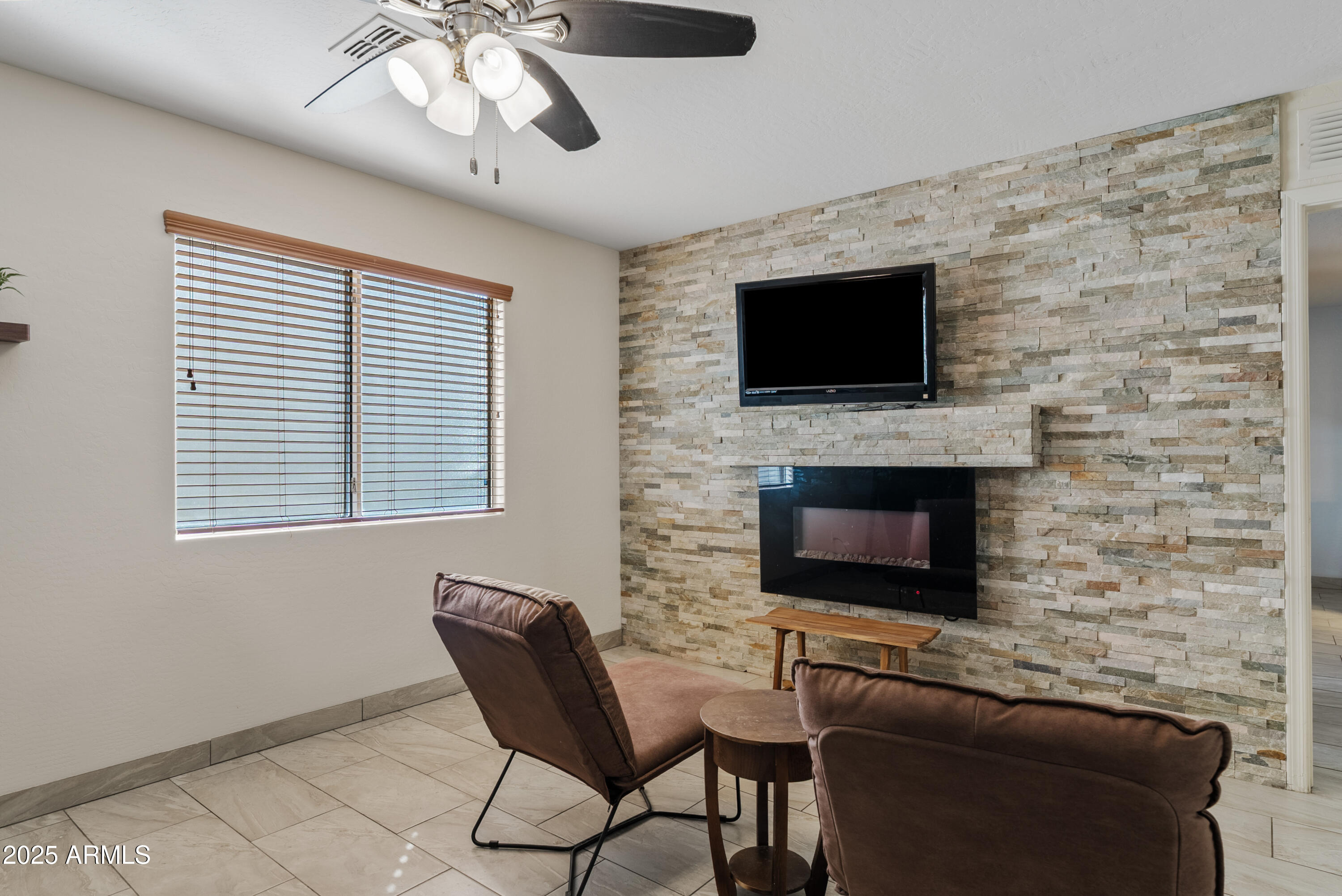 43935 W SAGEBRUSH Trail