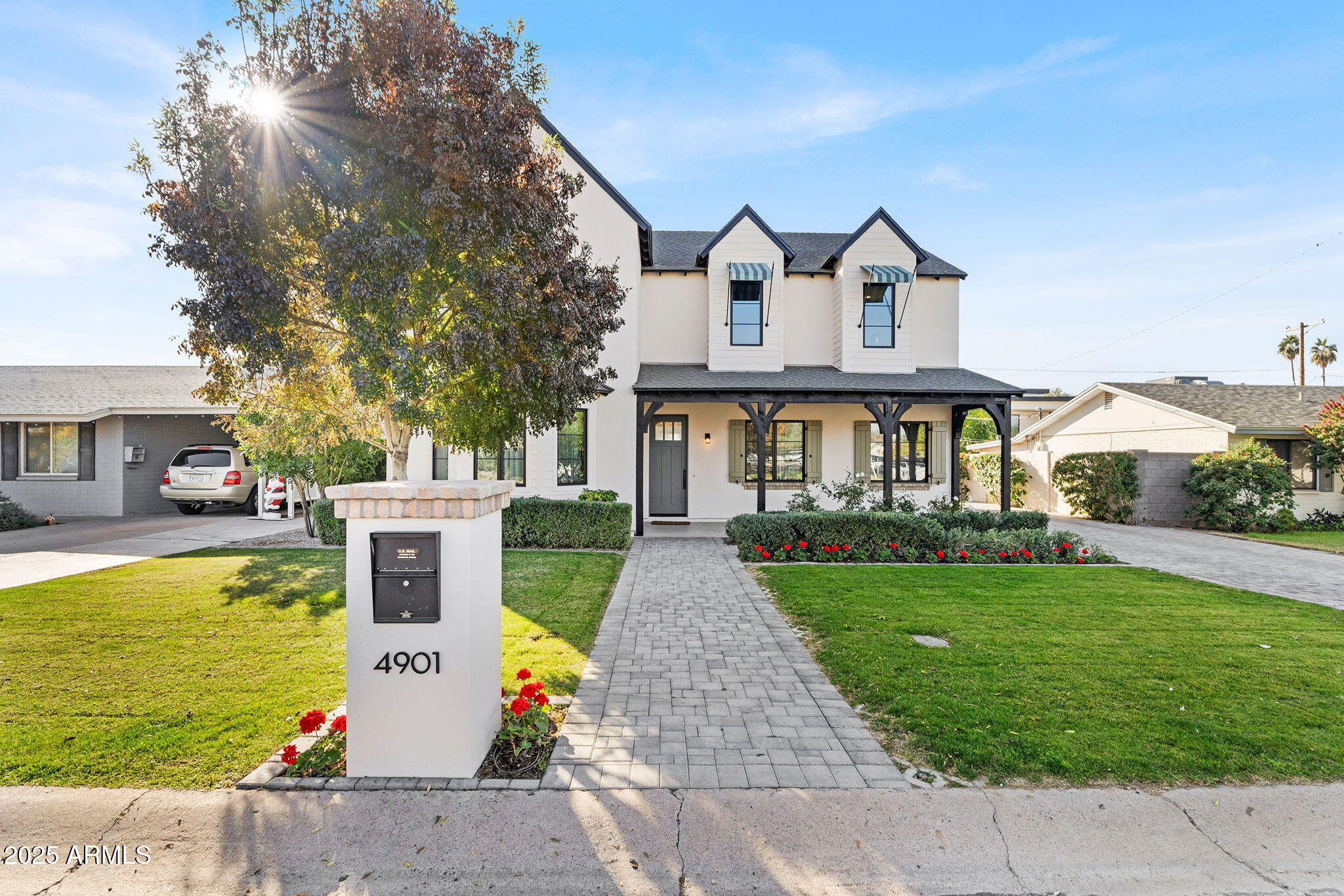 4901 E AMELIA Avenue