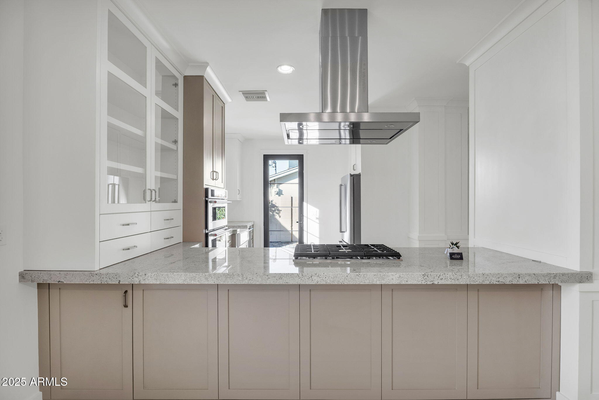 4901 E AMELIA Avenue