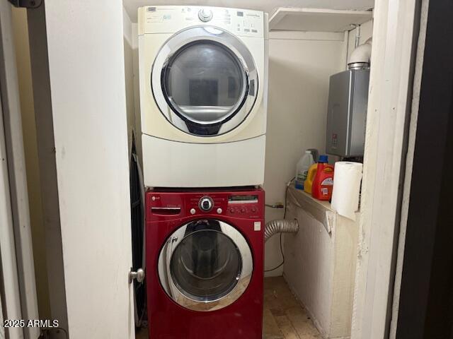 7615 E MINNEZONA Avenue