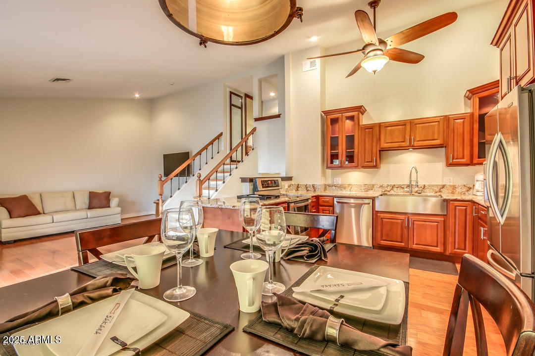 7615 E MINNEZONA Avenue