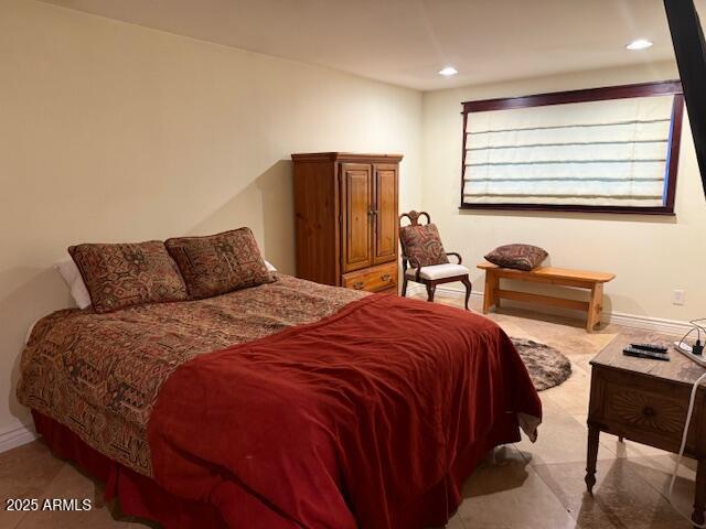 7615 E MINNEZONA Avenue