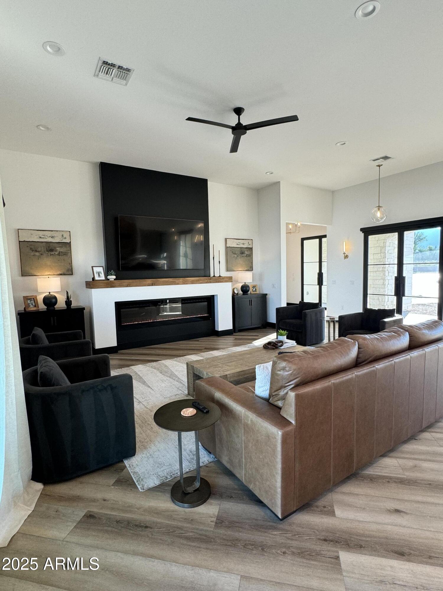 35401 N Mandarin Drive