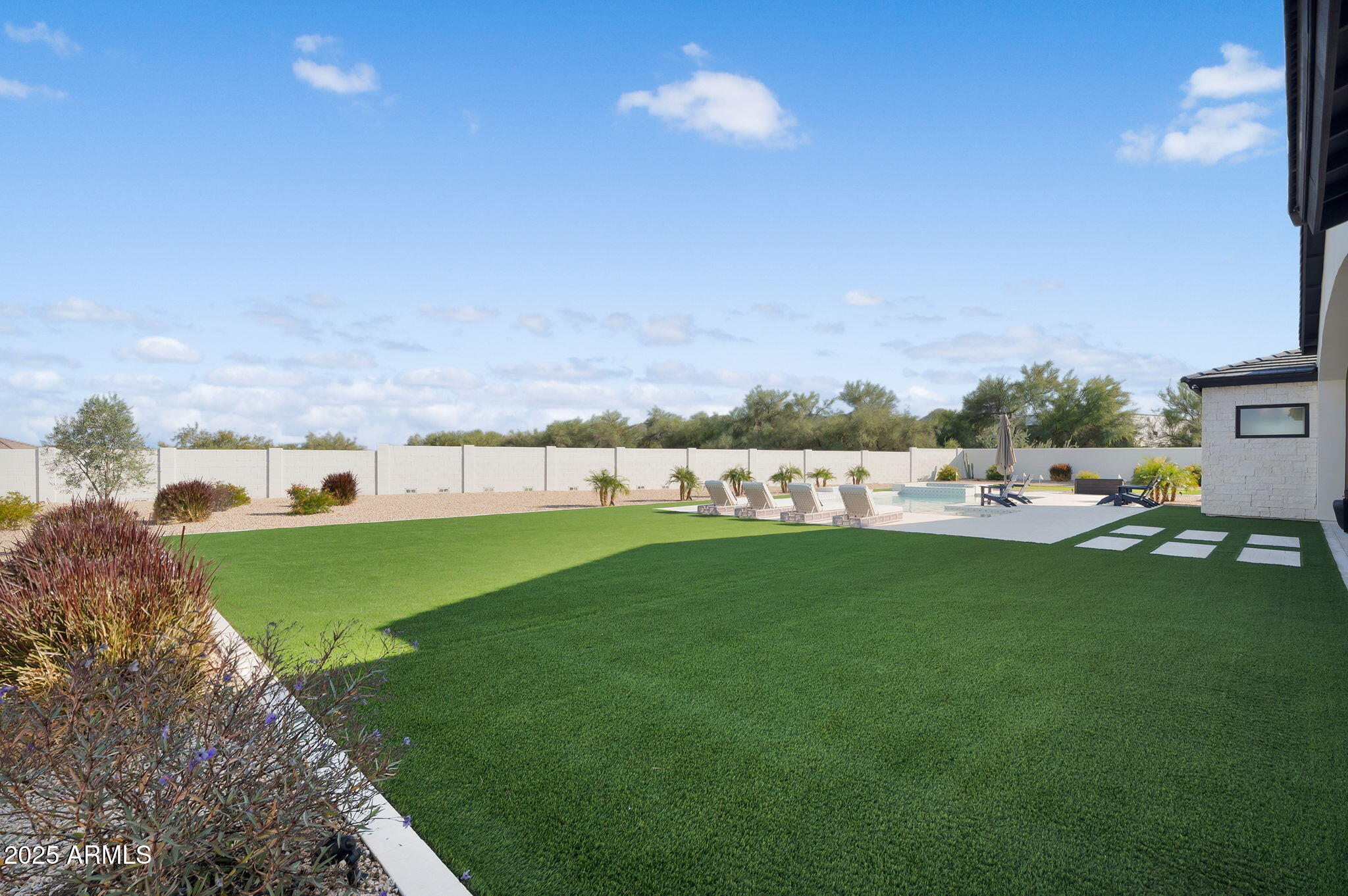 35401 N Mandarin Drive