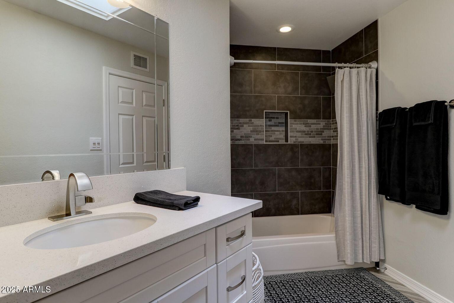 10080 E MOUNTAINVIEW LAKE Drive 358