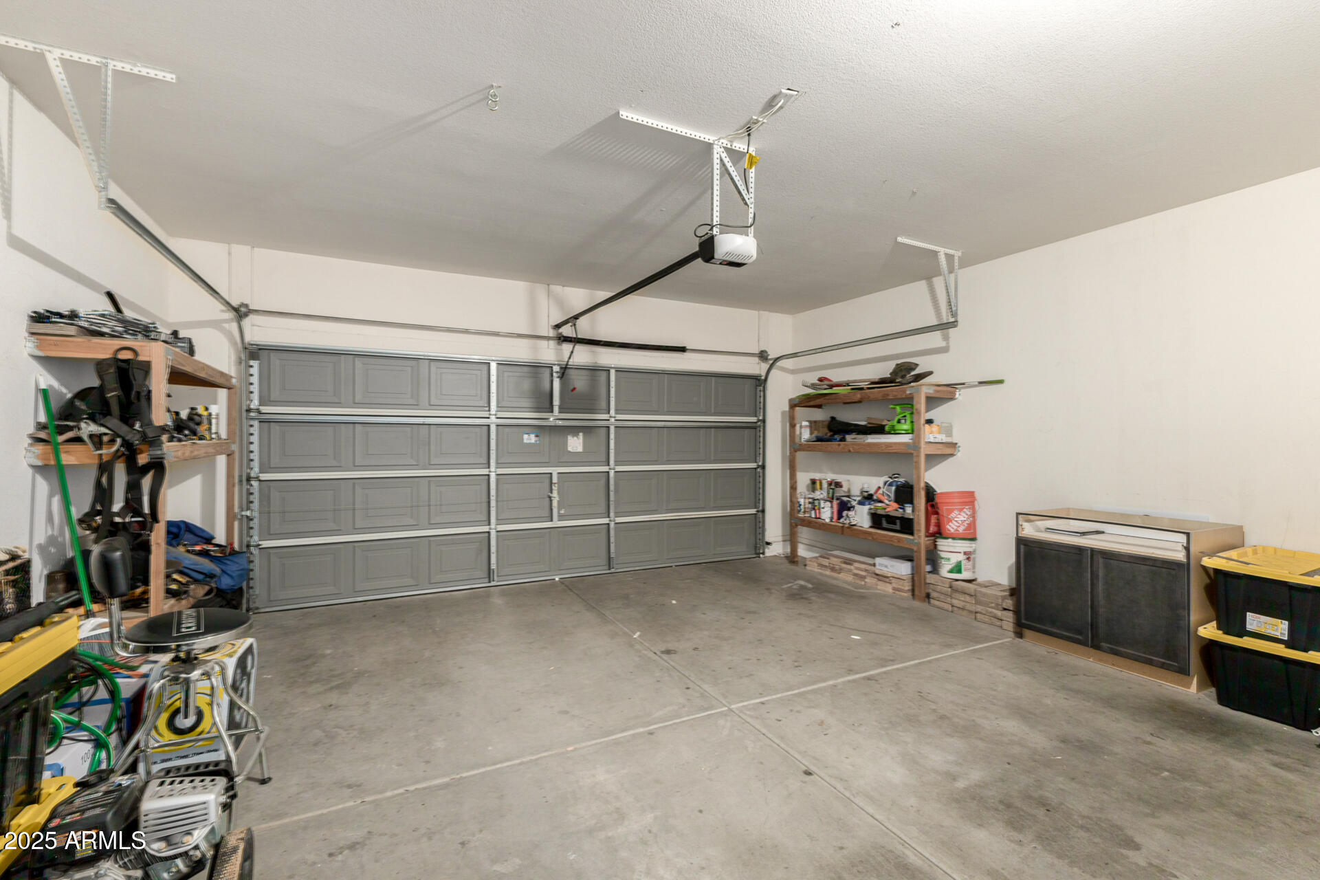 1110 E CATINO Street