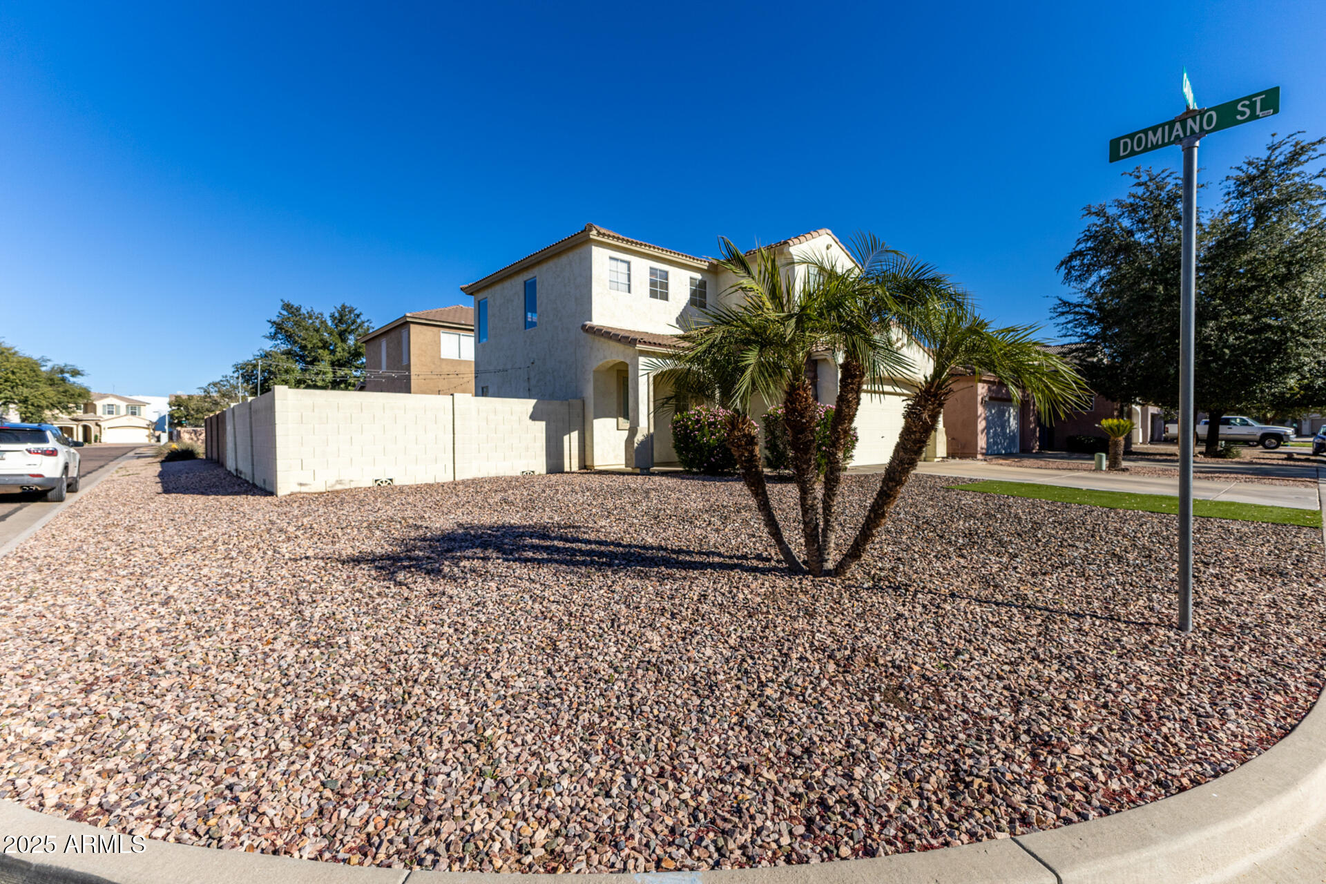 1110 E CATINO Street