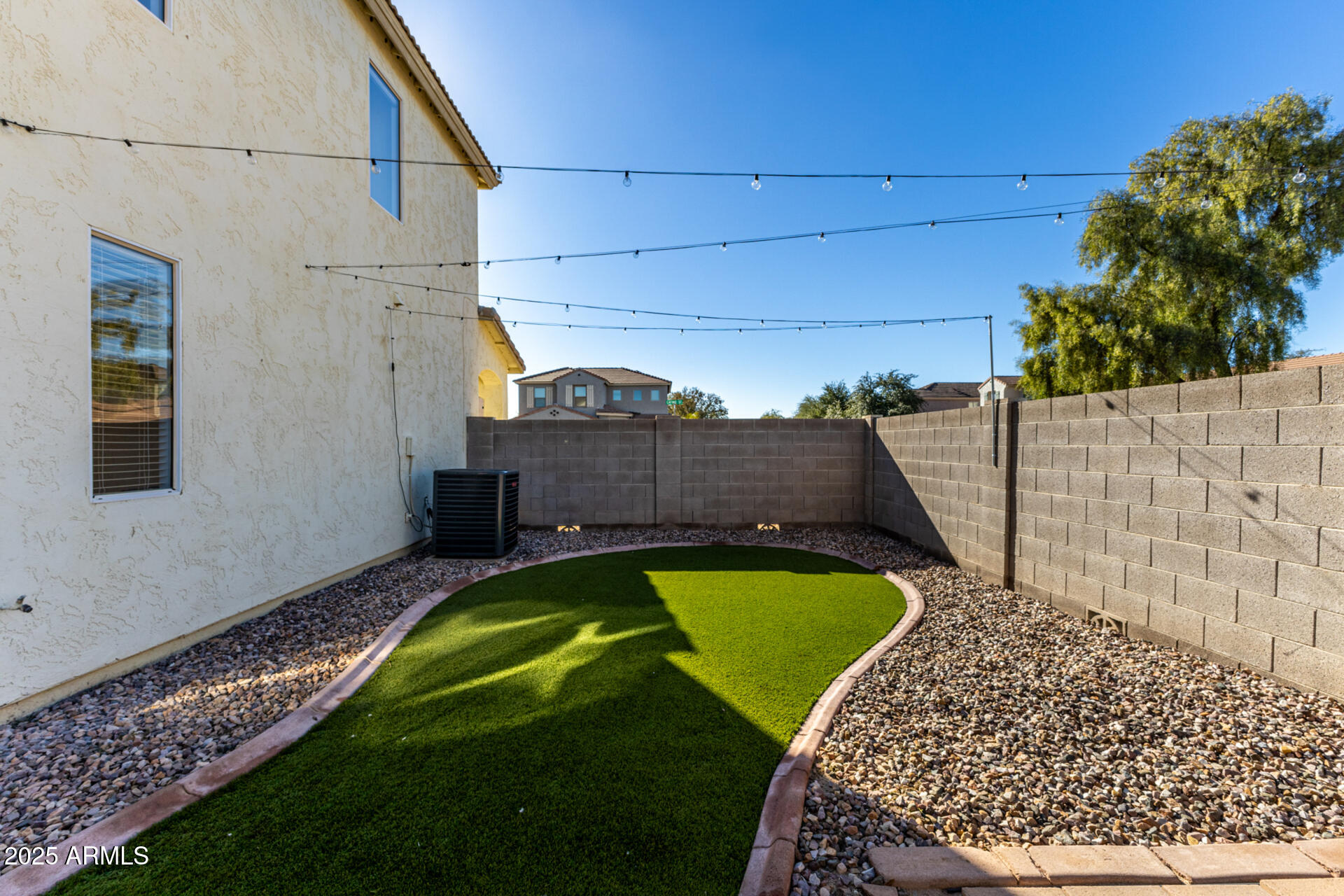 1110 E CATINO Street