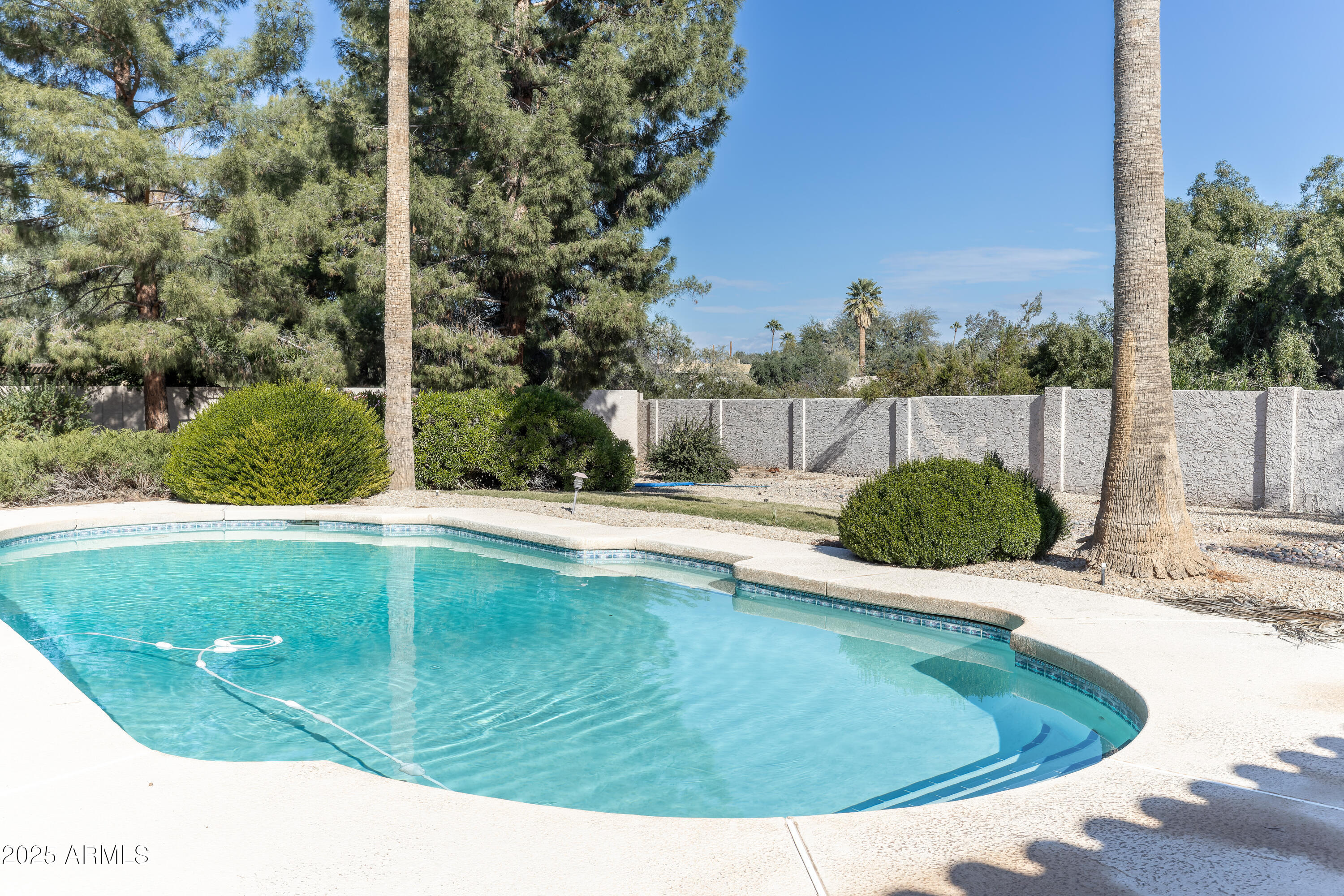 8815 N INVERGORDON Road