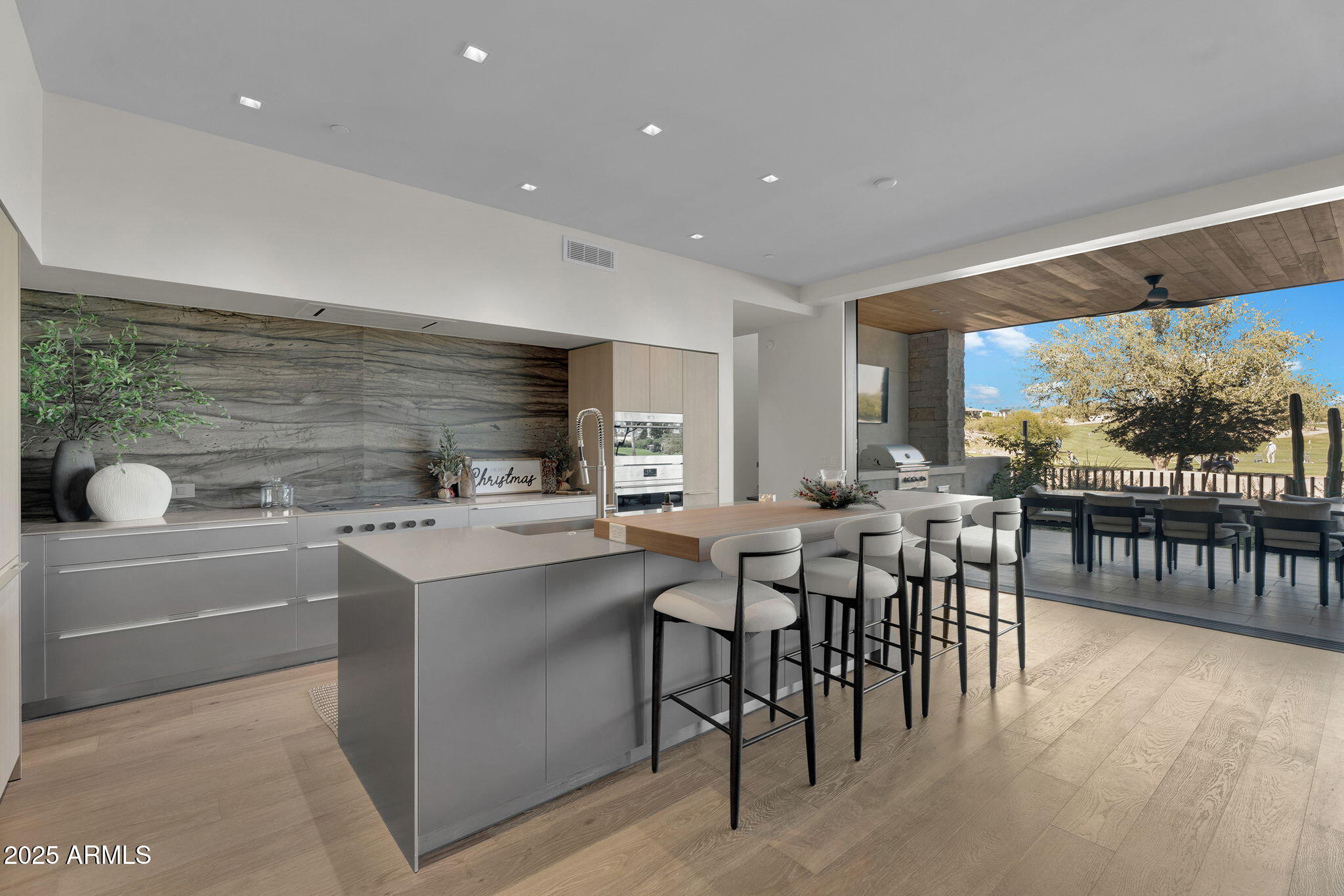 6321 E PHOENICIAN Boulevard 7