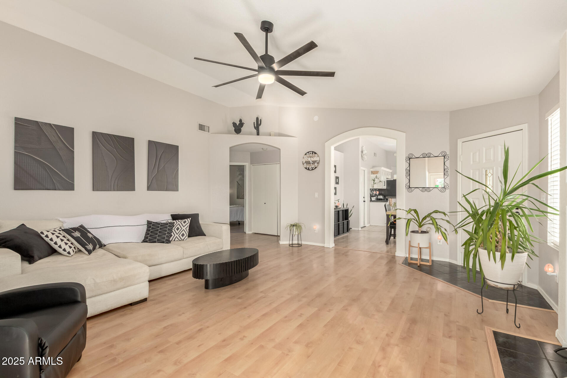 4545 E WOODLAND Drive