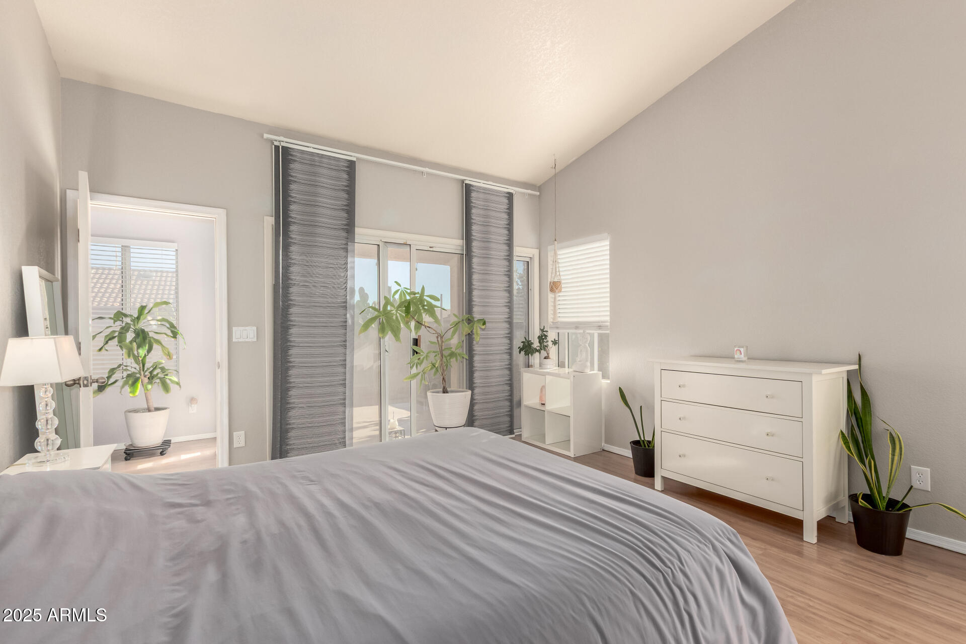 4545 E WOODLAND Drive