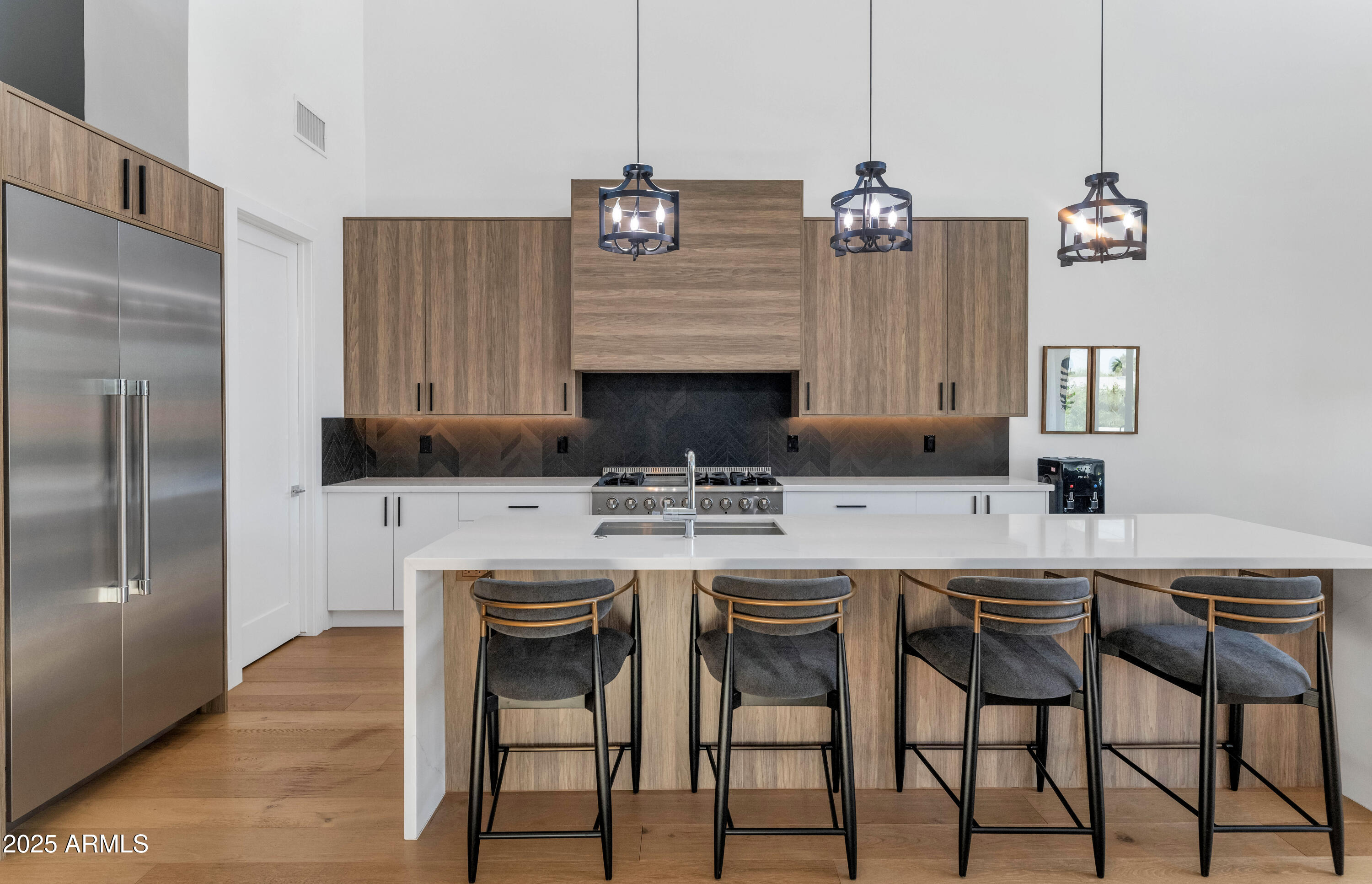 4413 E TURNEY Avenue