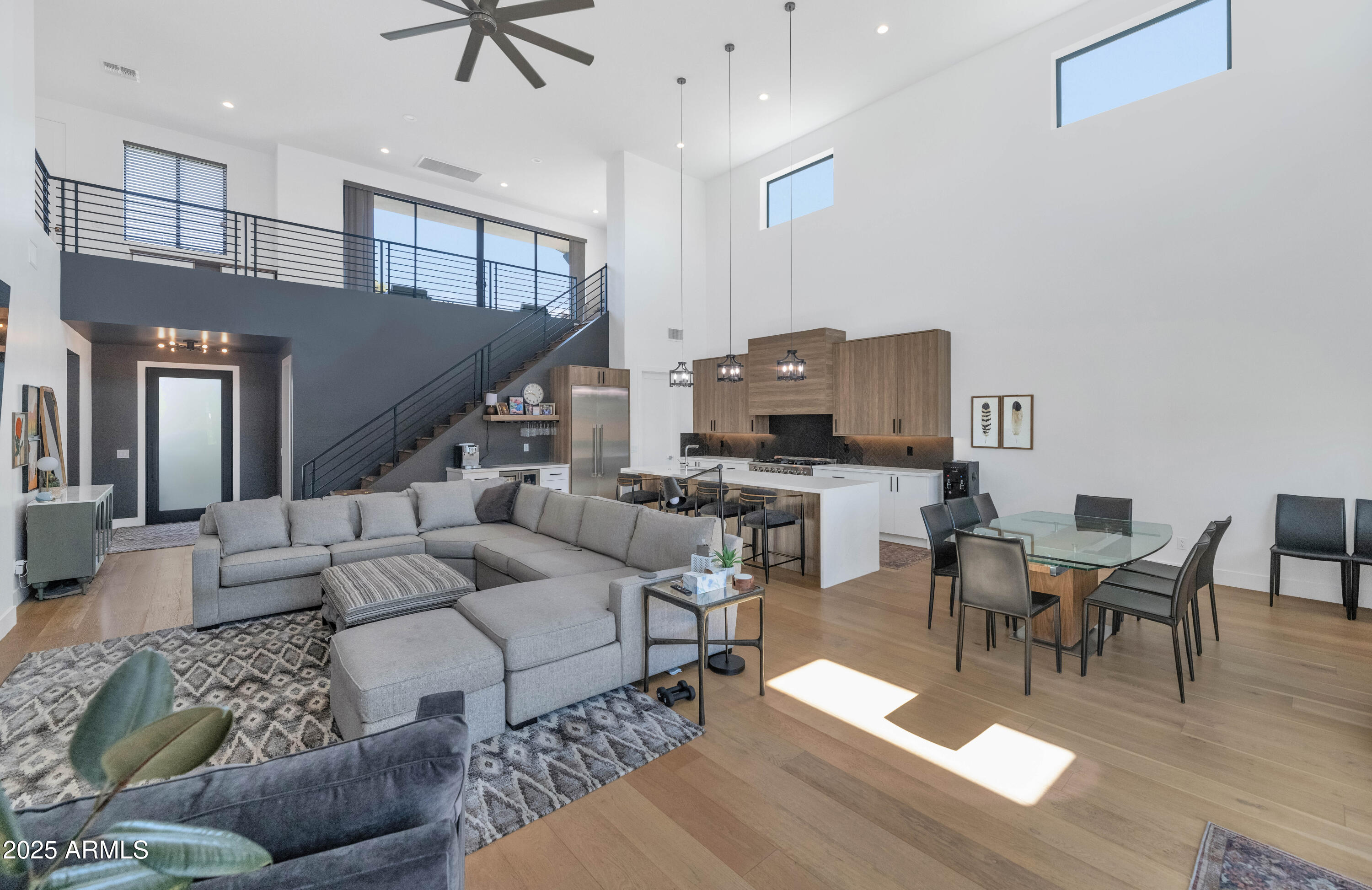 4413 E TURNEY Avenue