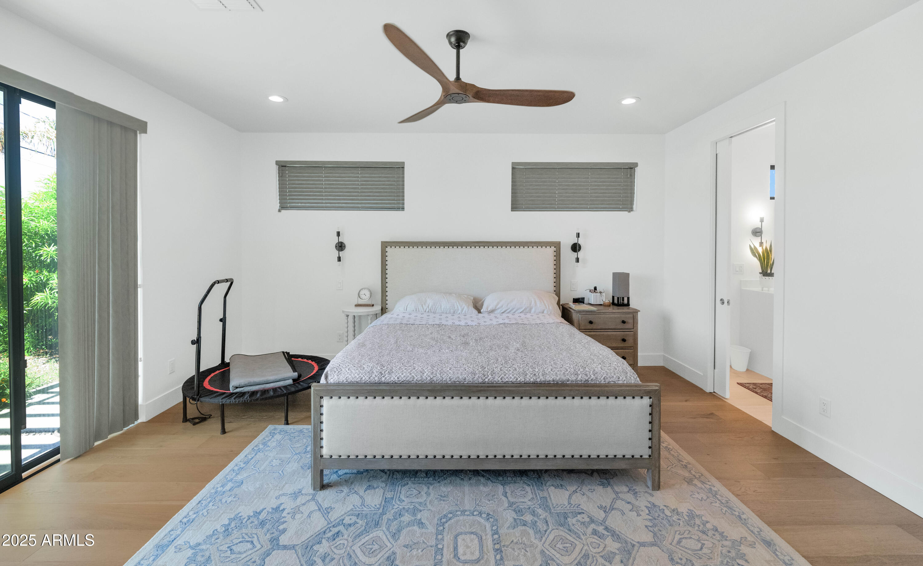 4413 E TURNEY Avenue