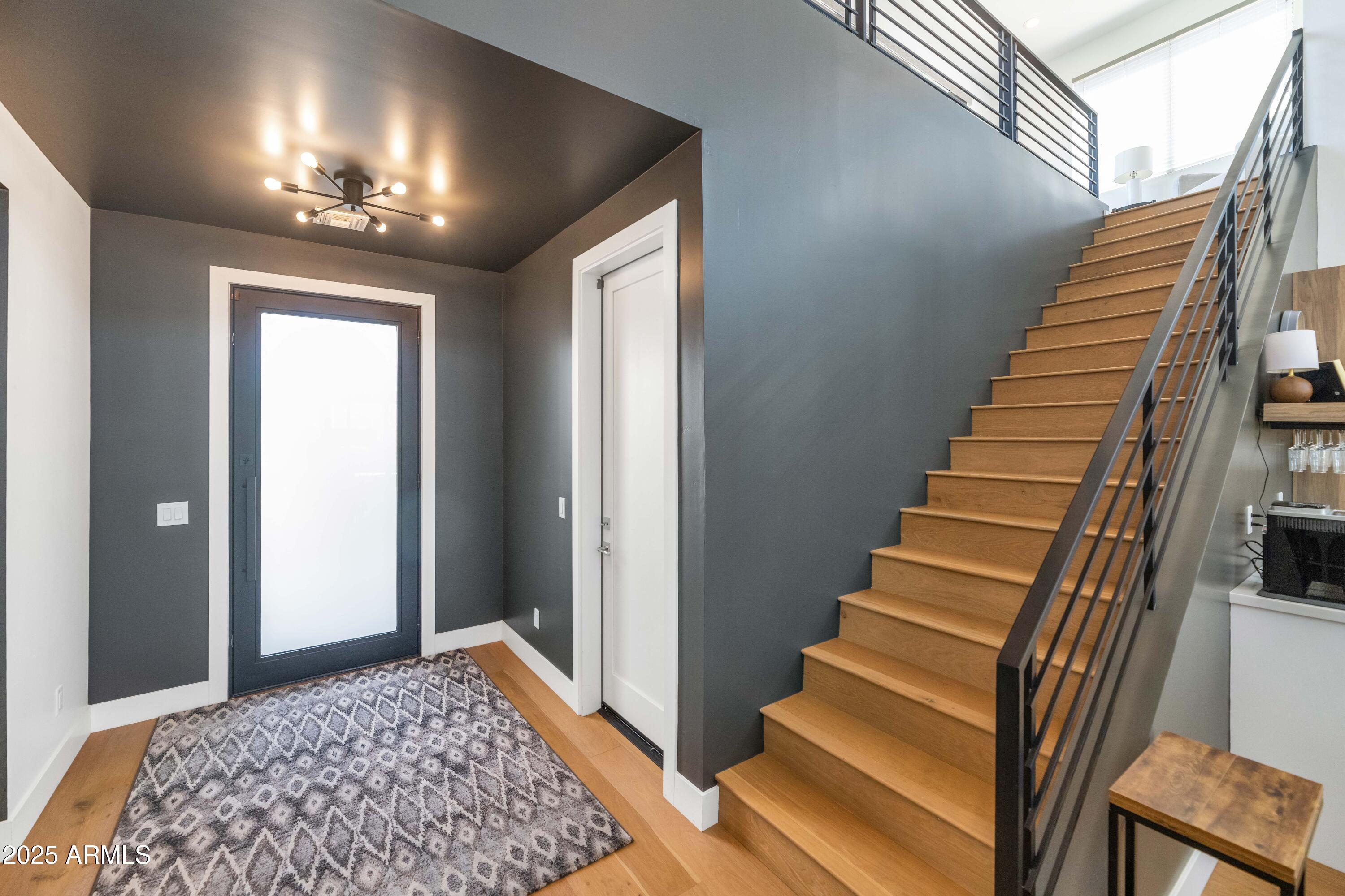 4413 E TURNEY Avenue