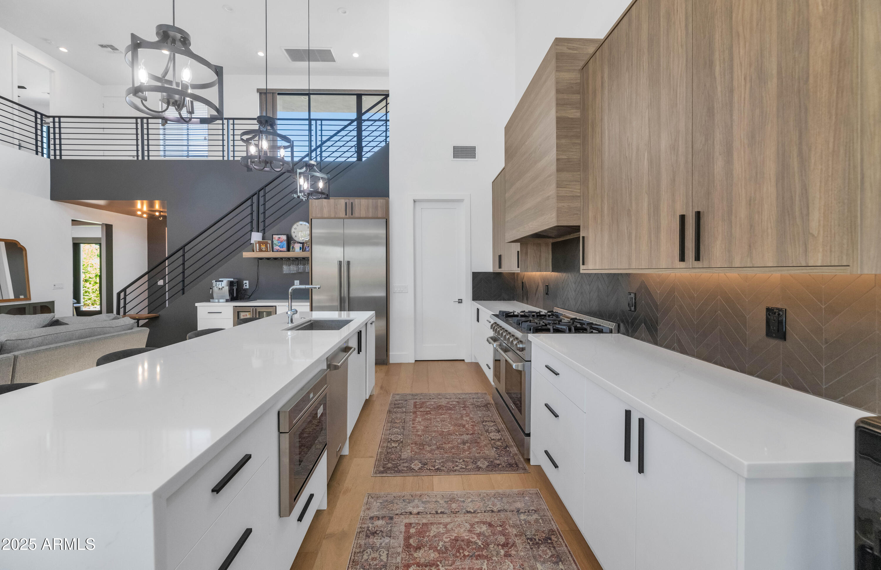 4413 E TURNEY Avenue