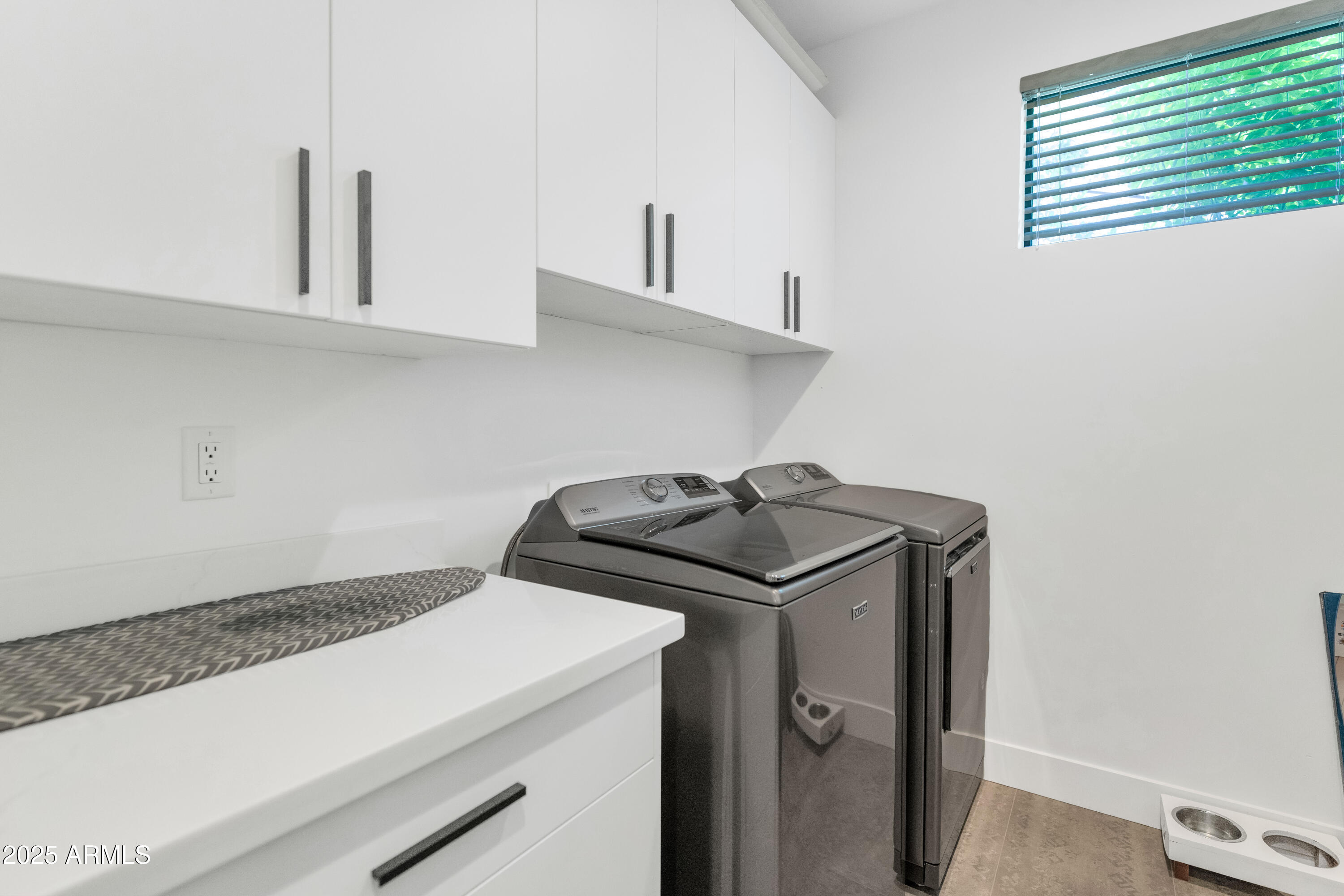 4413 E TURNEY Avenue